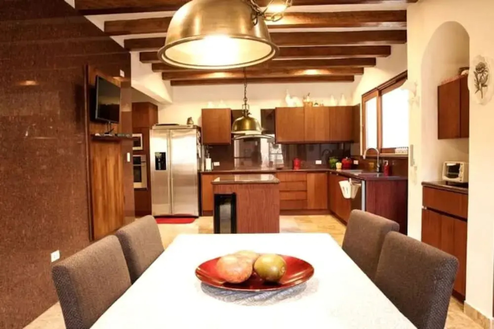 Luxury Casa Guayllabamba - BBQ Jacuzzi Gym Piscina