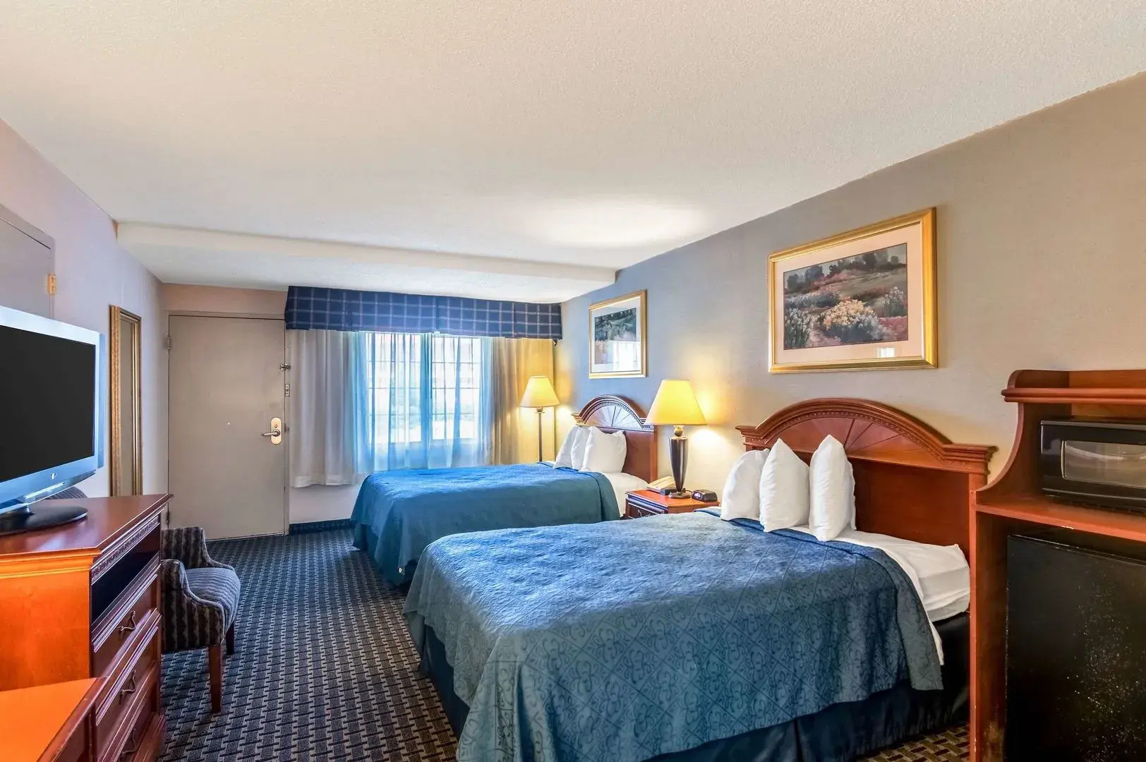 Budget Host Inn & Suites