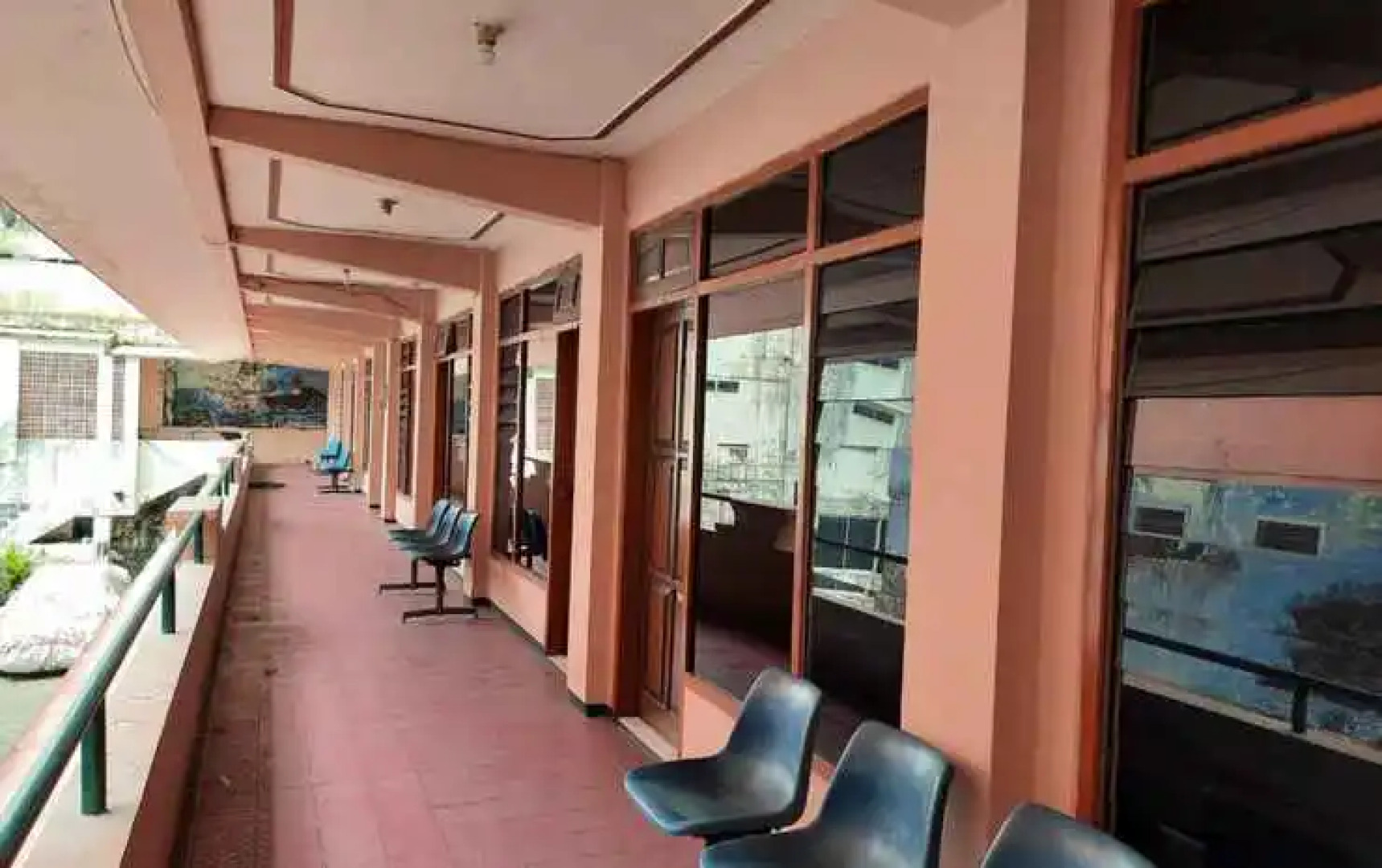 OYO 90431 Hotel Kalimas