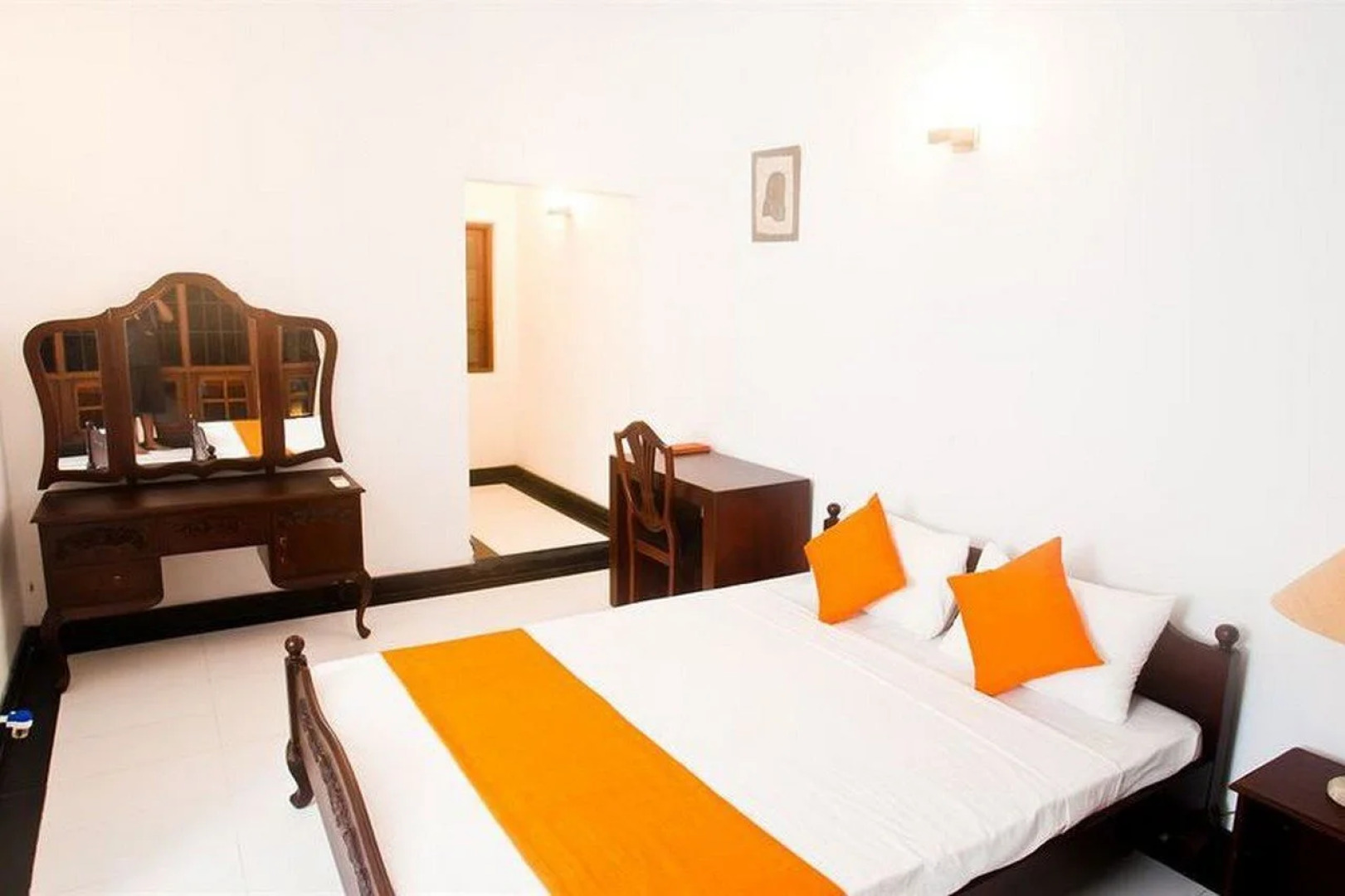 OYO 103 Lavinia Villa