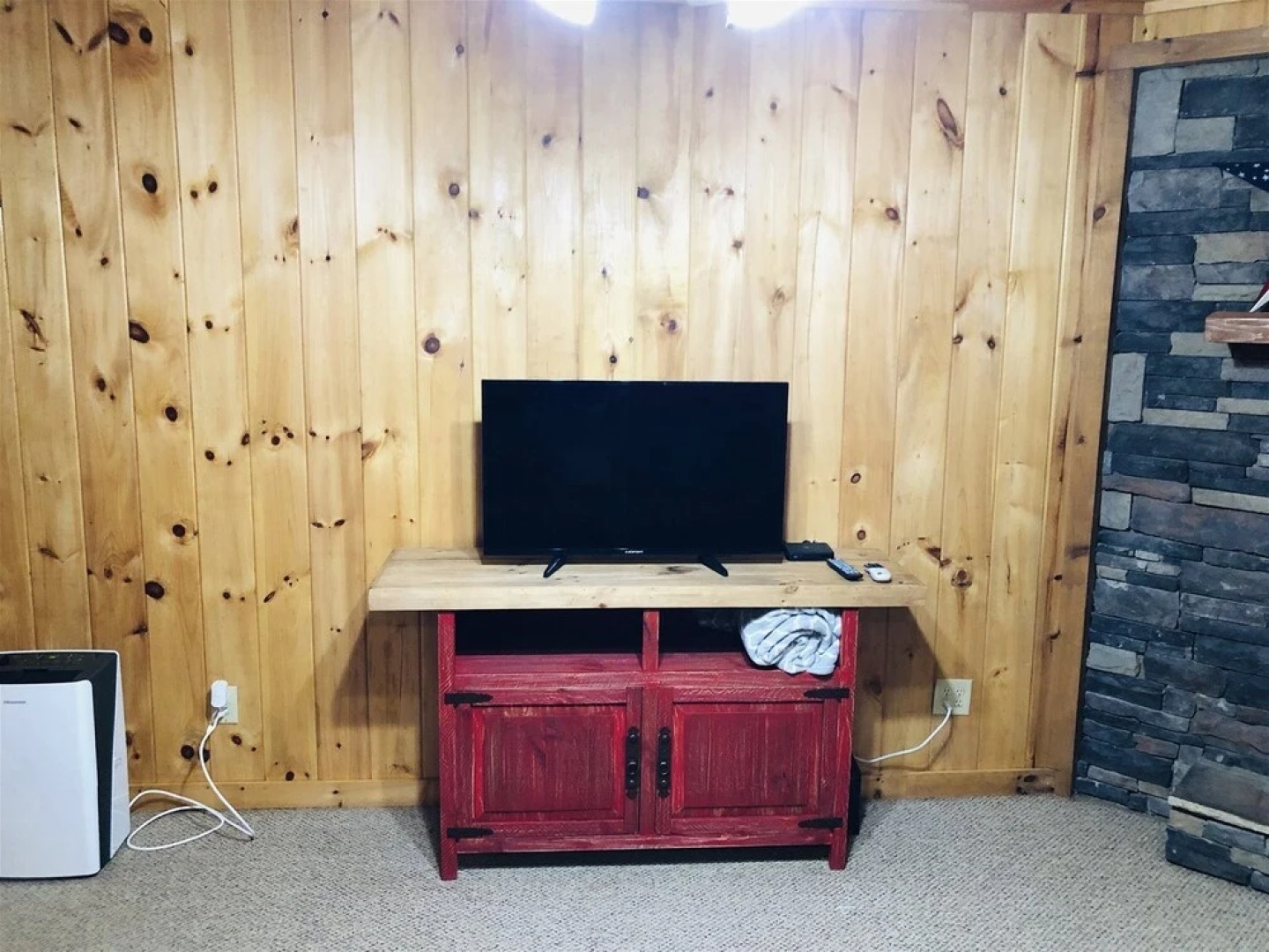 Winedown At The Creek