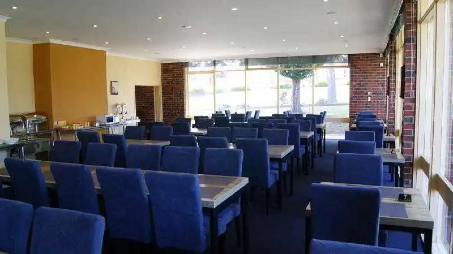 Econo Lodge Absolute Lake Entrance