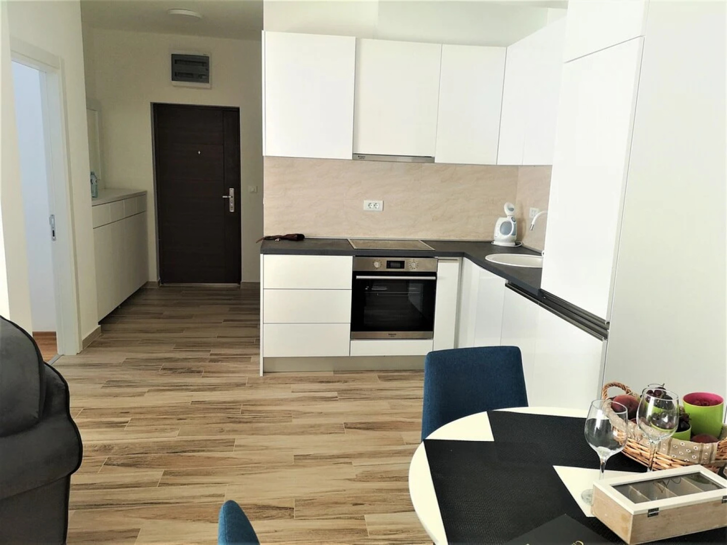 Seaview Brandnew Apartment in Spa Resort Budva