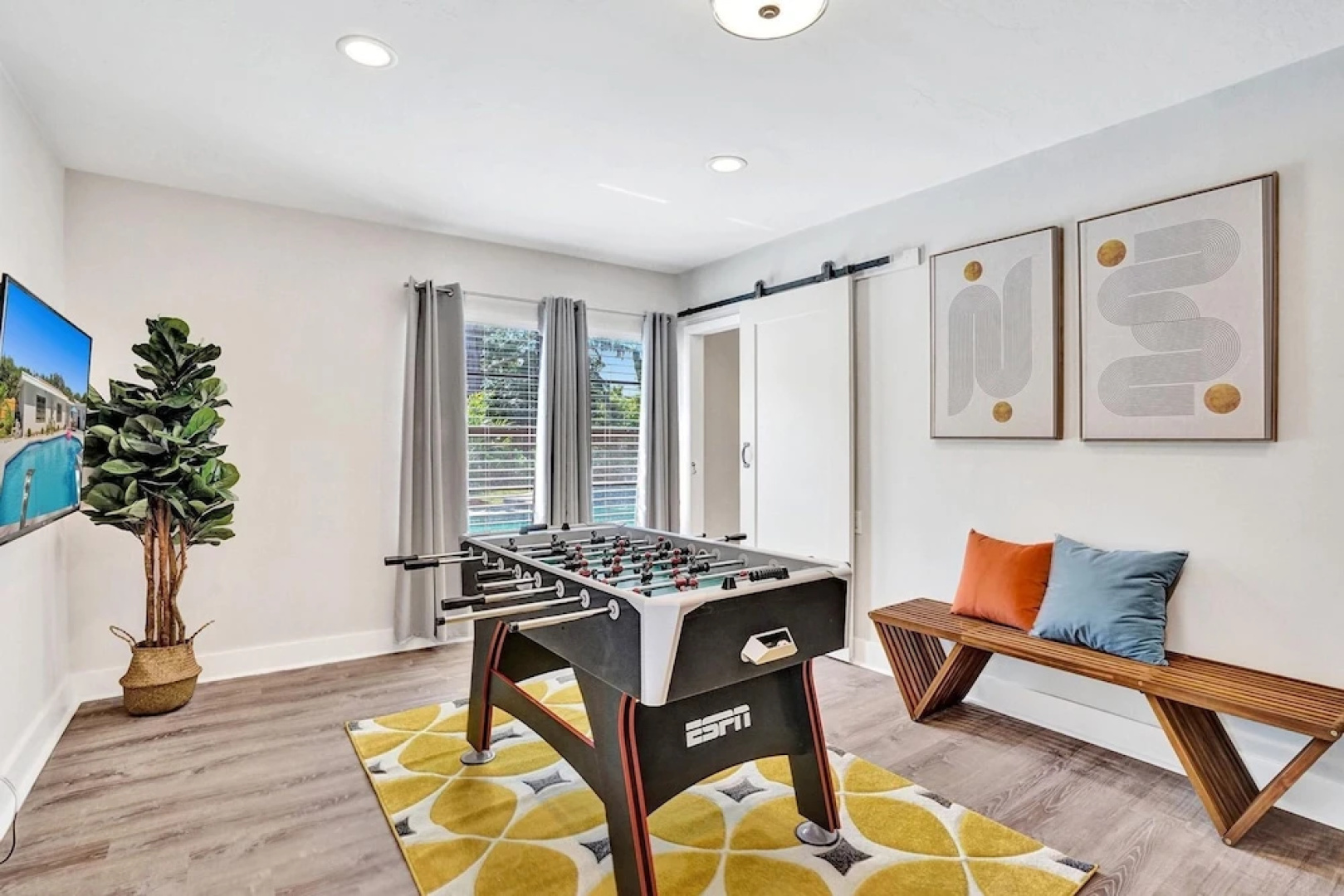 7 Br Home with Pool Gameroom & Soccer