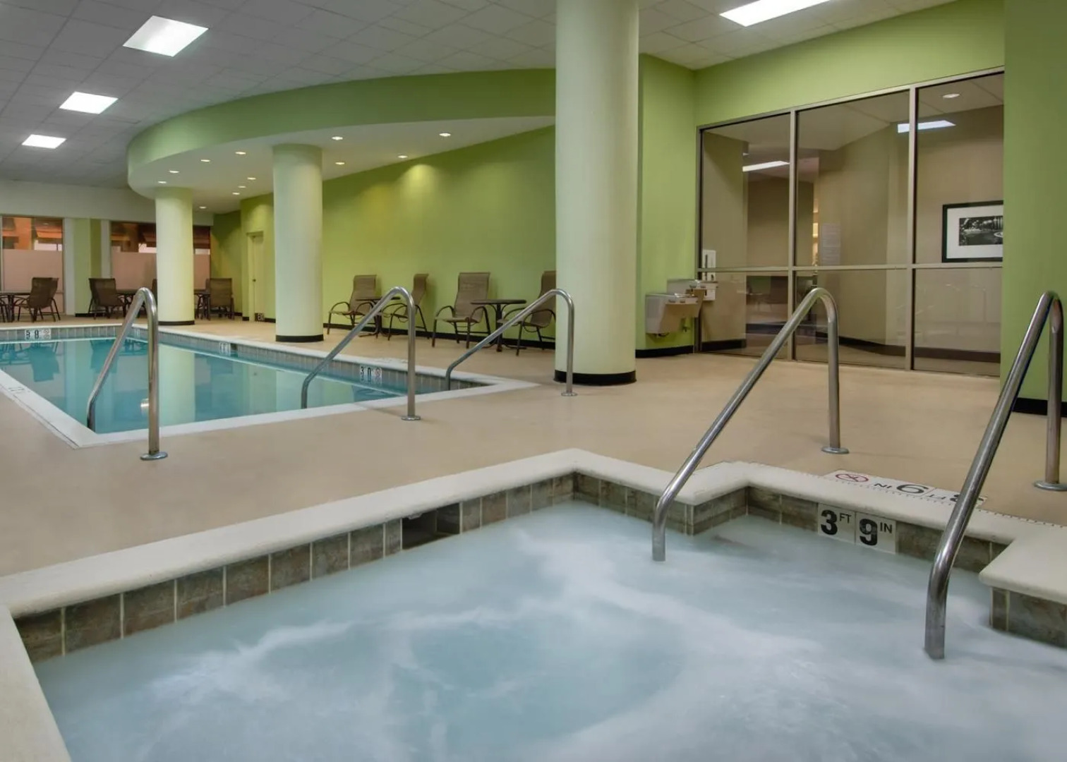 Hampton Inn & Suites Milwaukee Downtown