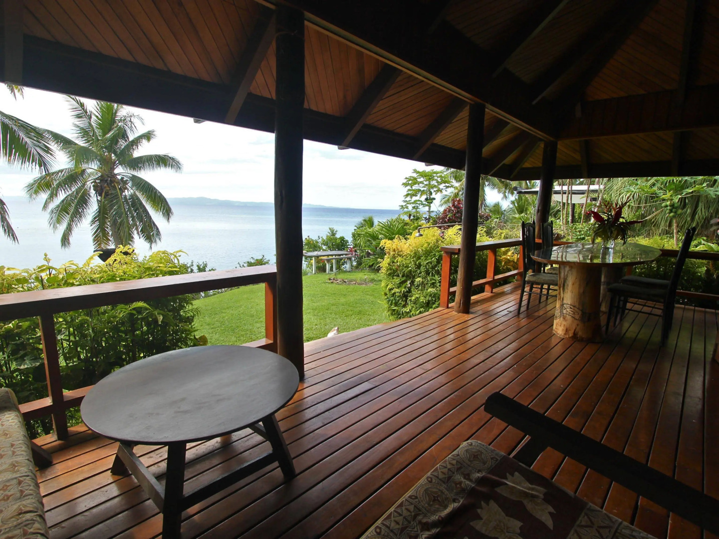 Dolphin Bay Divers - Matei