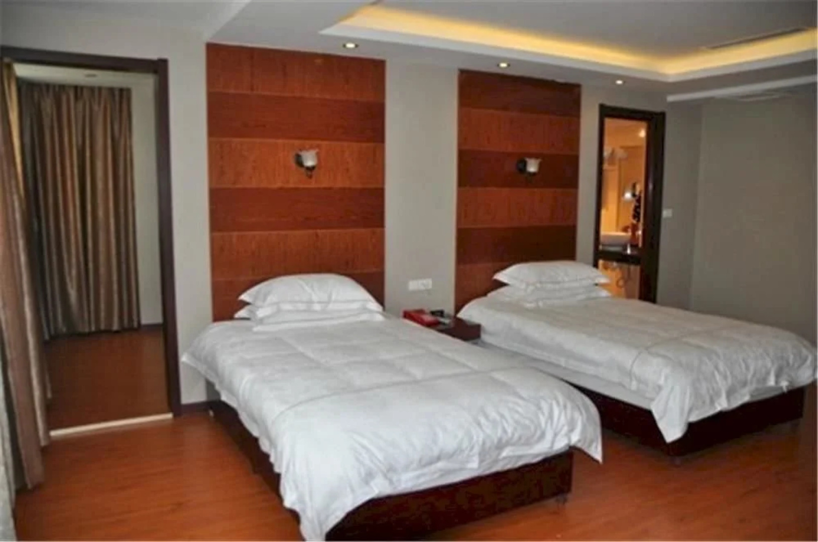 Enshi Xihe Business Hotel