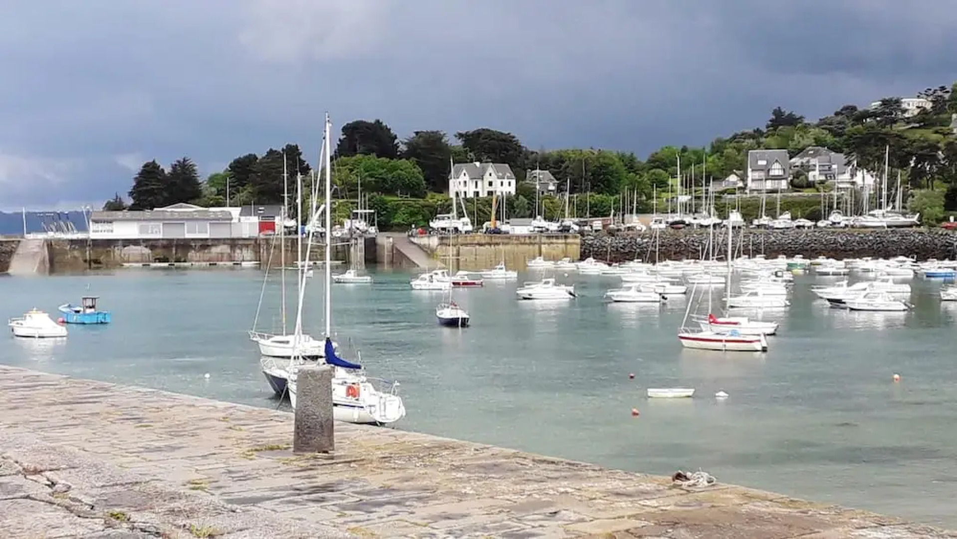 Apartment With one Bedroom in Saint-quay-portrieux, With Wonderful City View and Wifi - 400 m From the Beach