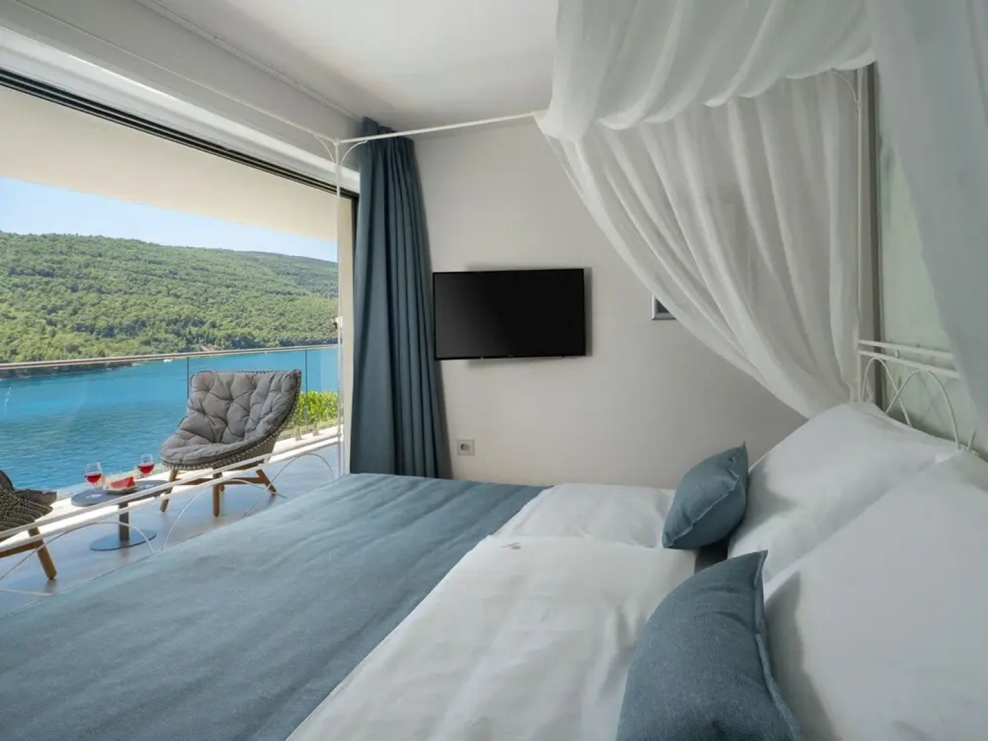 Vlastelini II Duga Luka