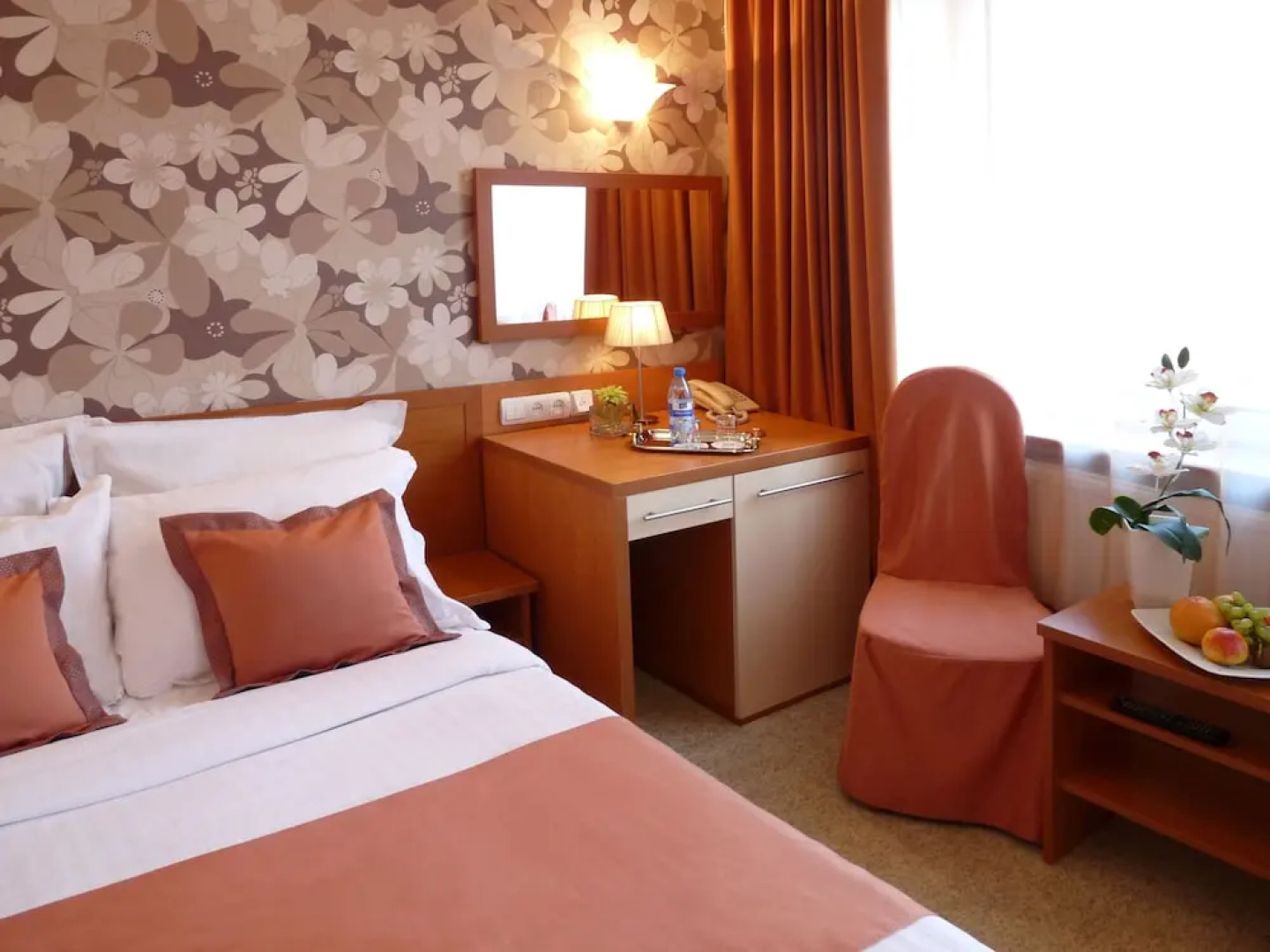 Отель «Эней»