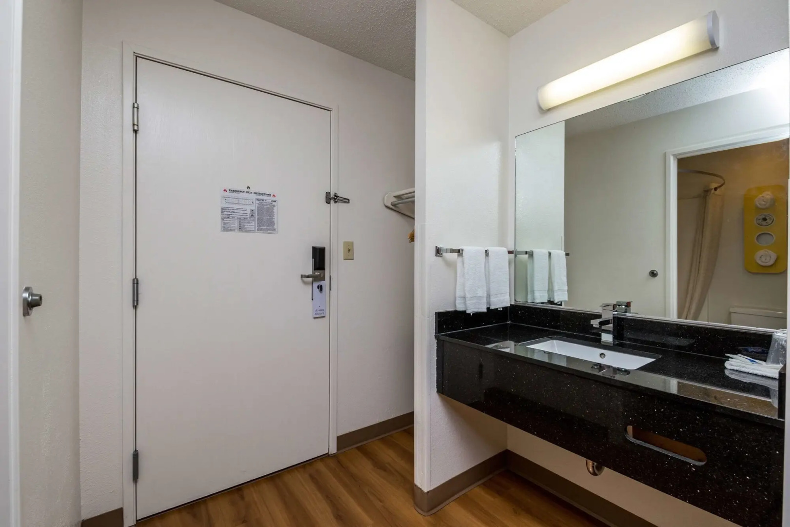 Motel 6 Waterloo, IA