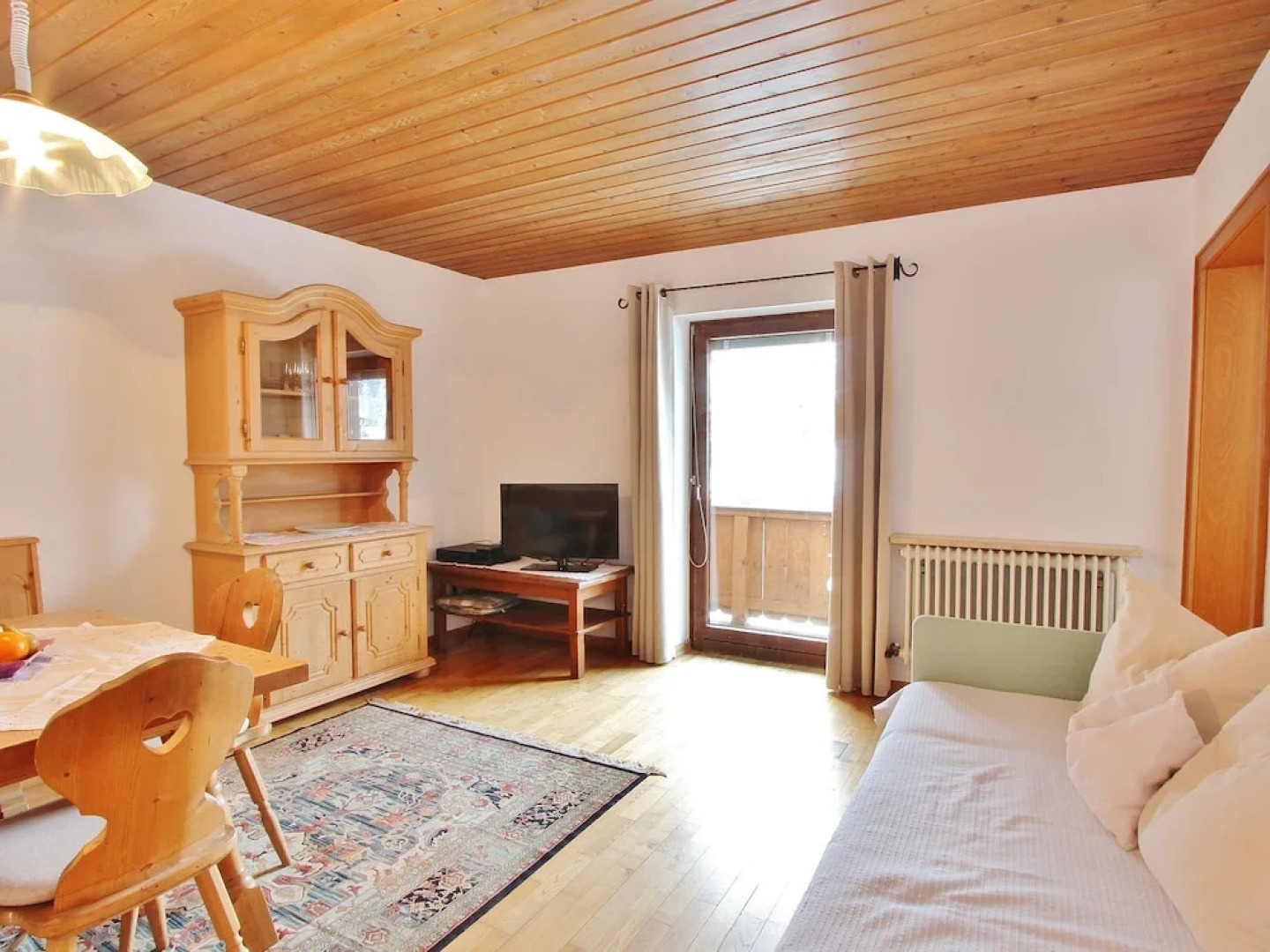 Spacious Apartment In Kitzbuhel With Balcony