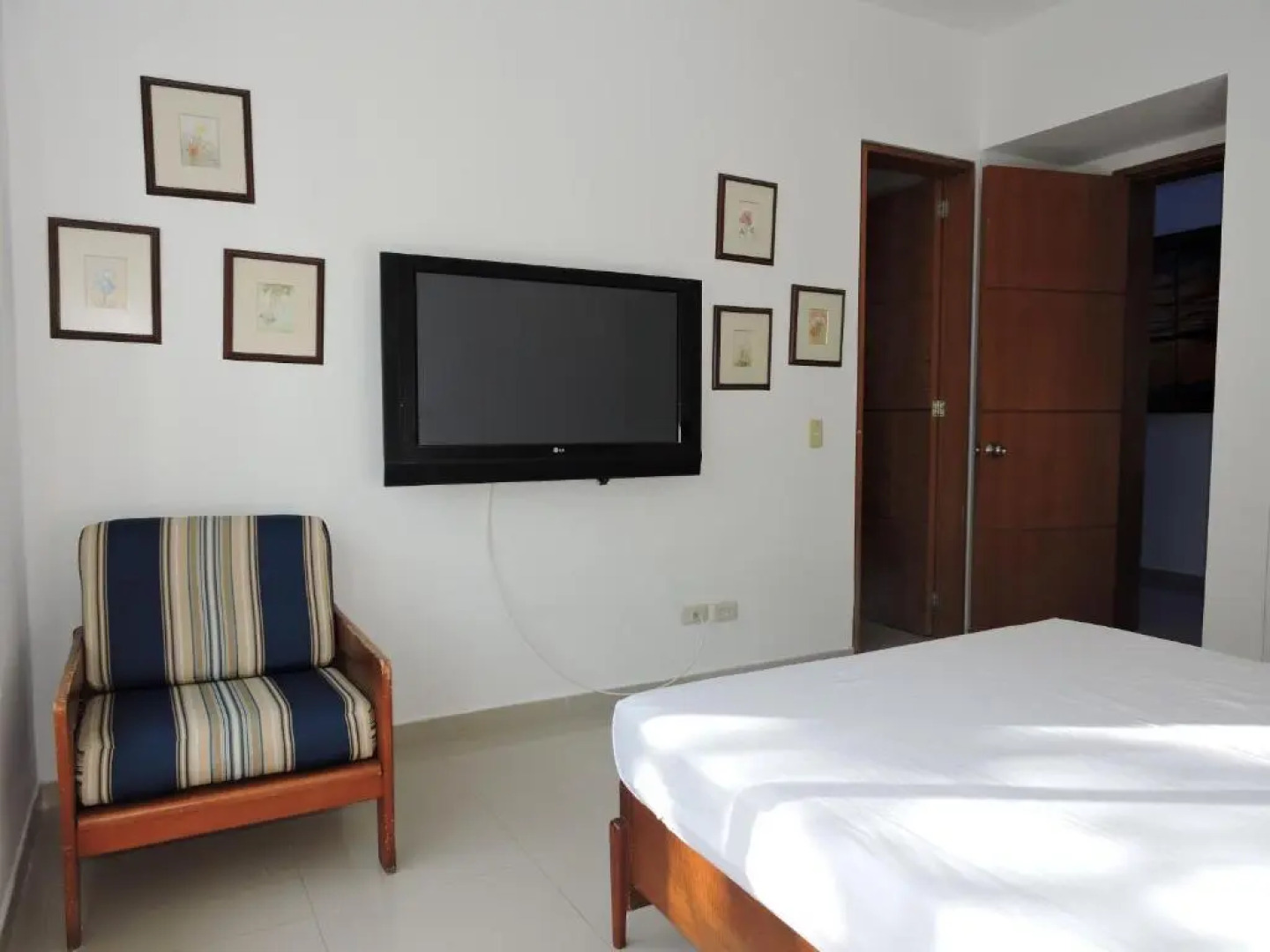 Casa Campestre El Peñon 5 Habitaciones