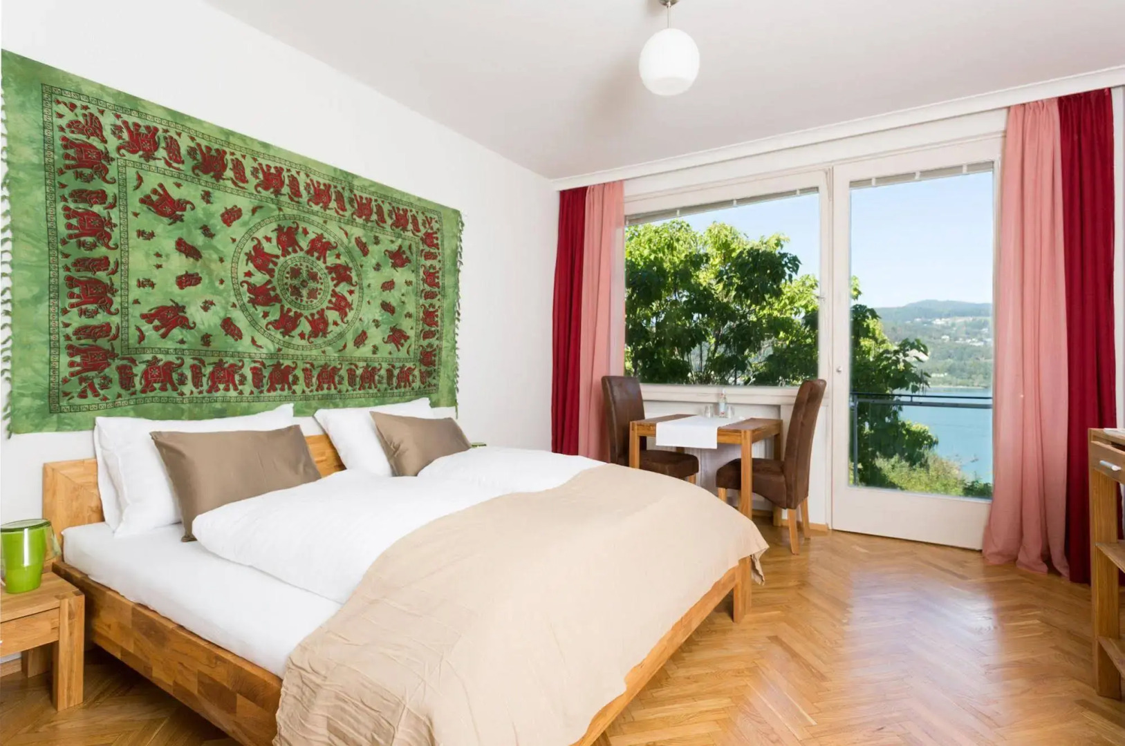 Hotel Lamplhof - Lichtpfad Wörthersee