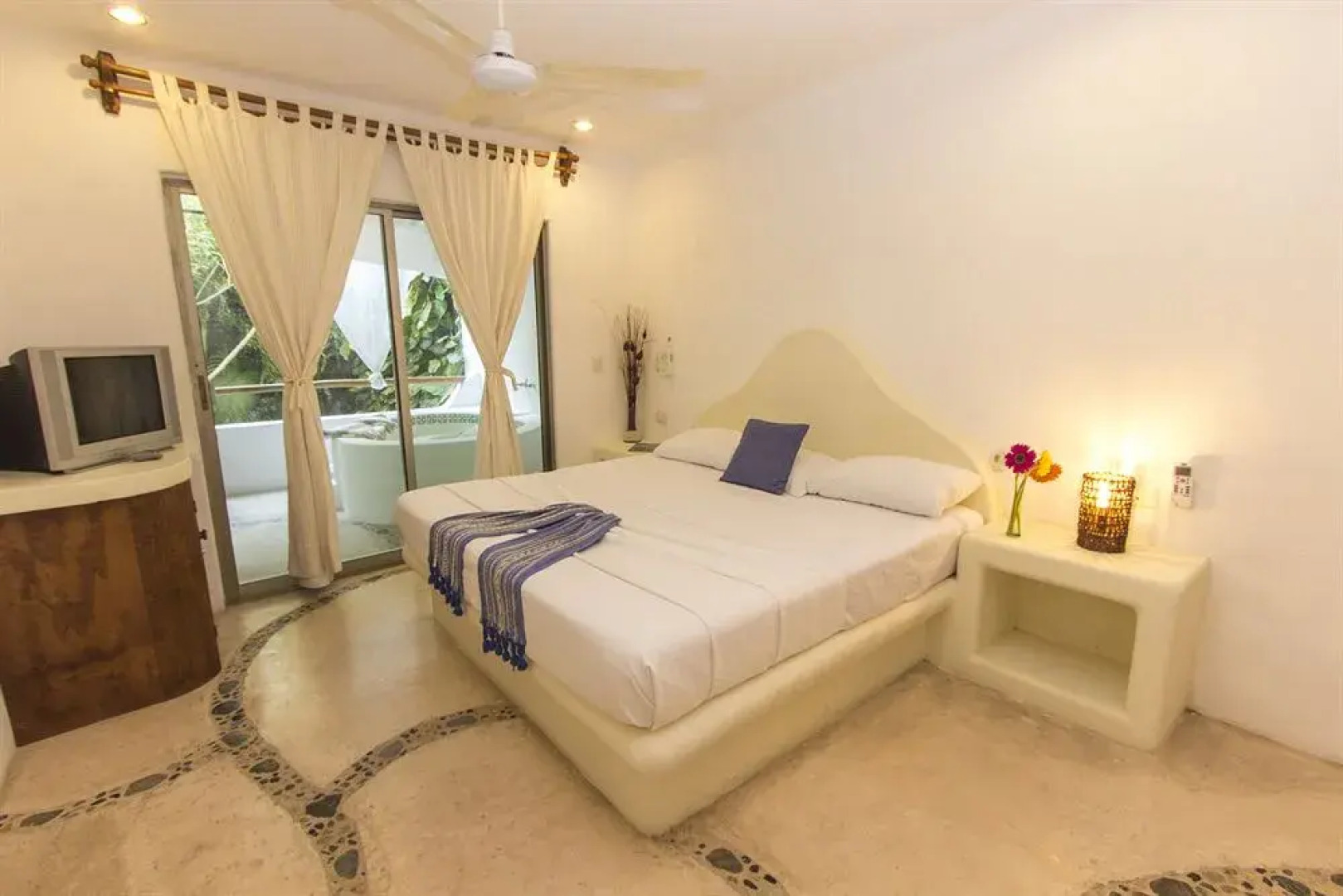 The Blue Pearl Suites