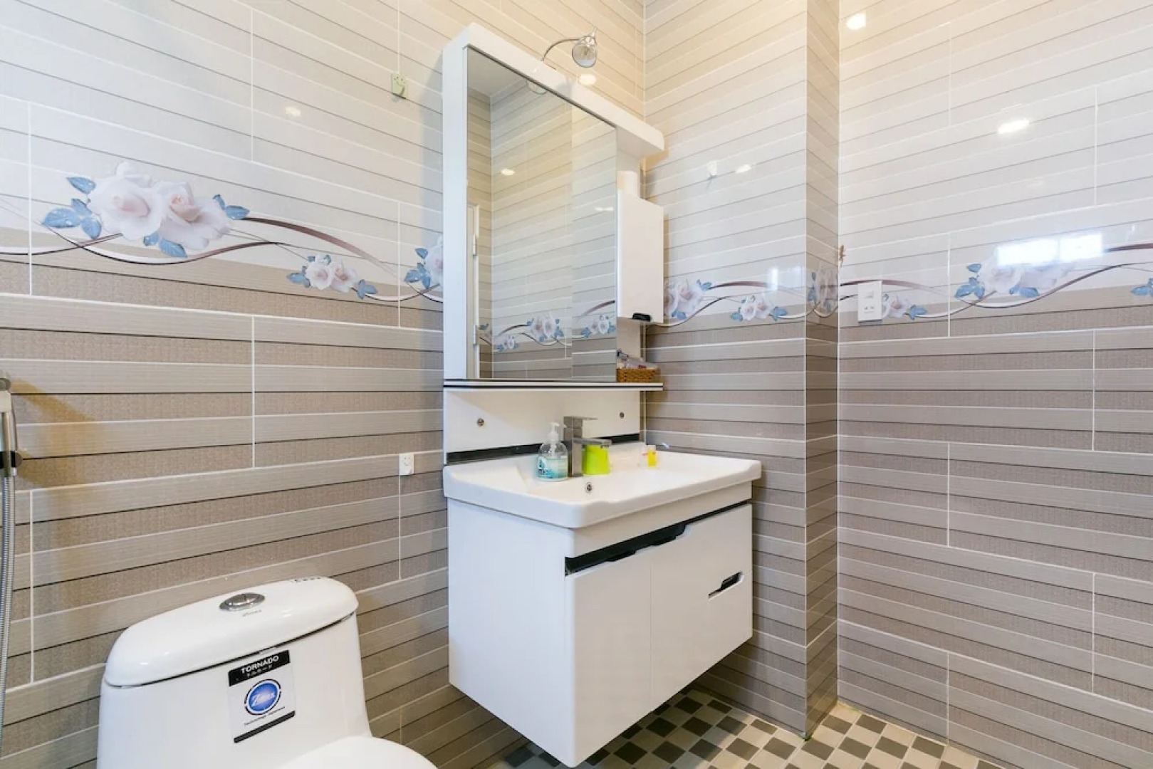 Oyo 719 Hotel Ruby Phu Quoc near Sos Medical Clinic Phu Quoc