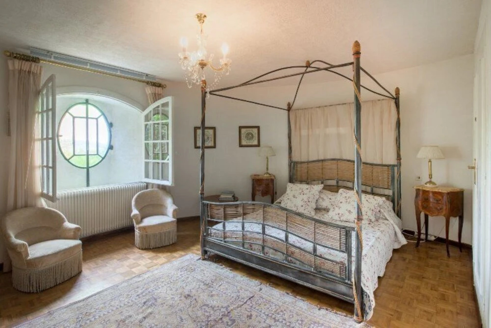 Villa With Pool in Provence -villa Romantique Sleeps up to 124 in Optional Gite