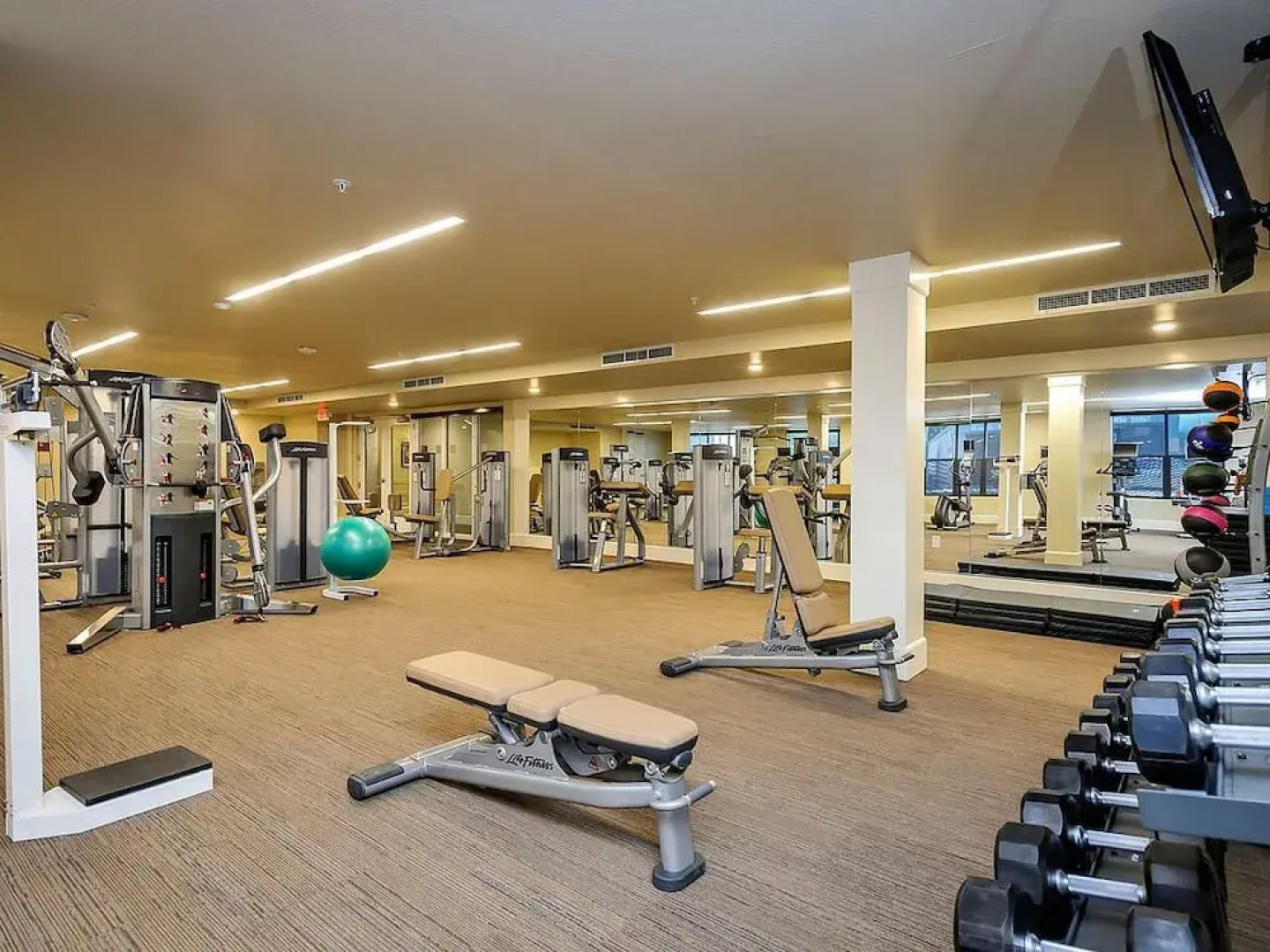 Kasa San Mateo Apartments