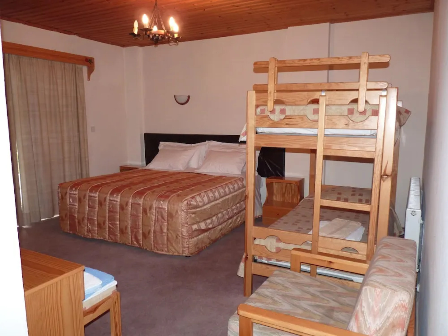 Mountain Rose Garden Hotel