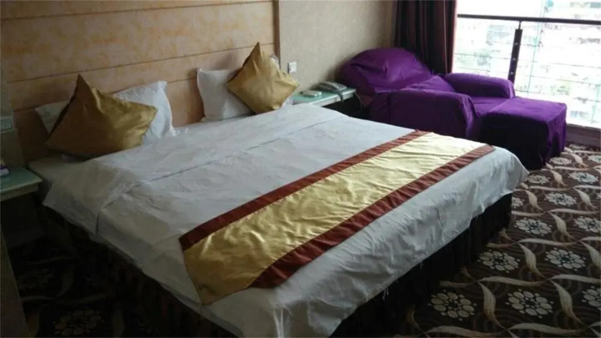 Yinxiang Business Inn