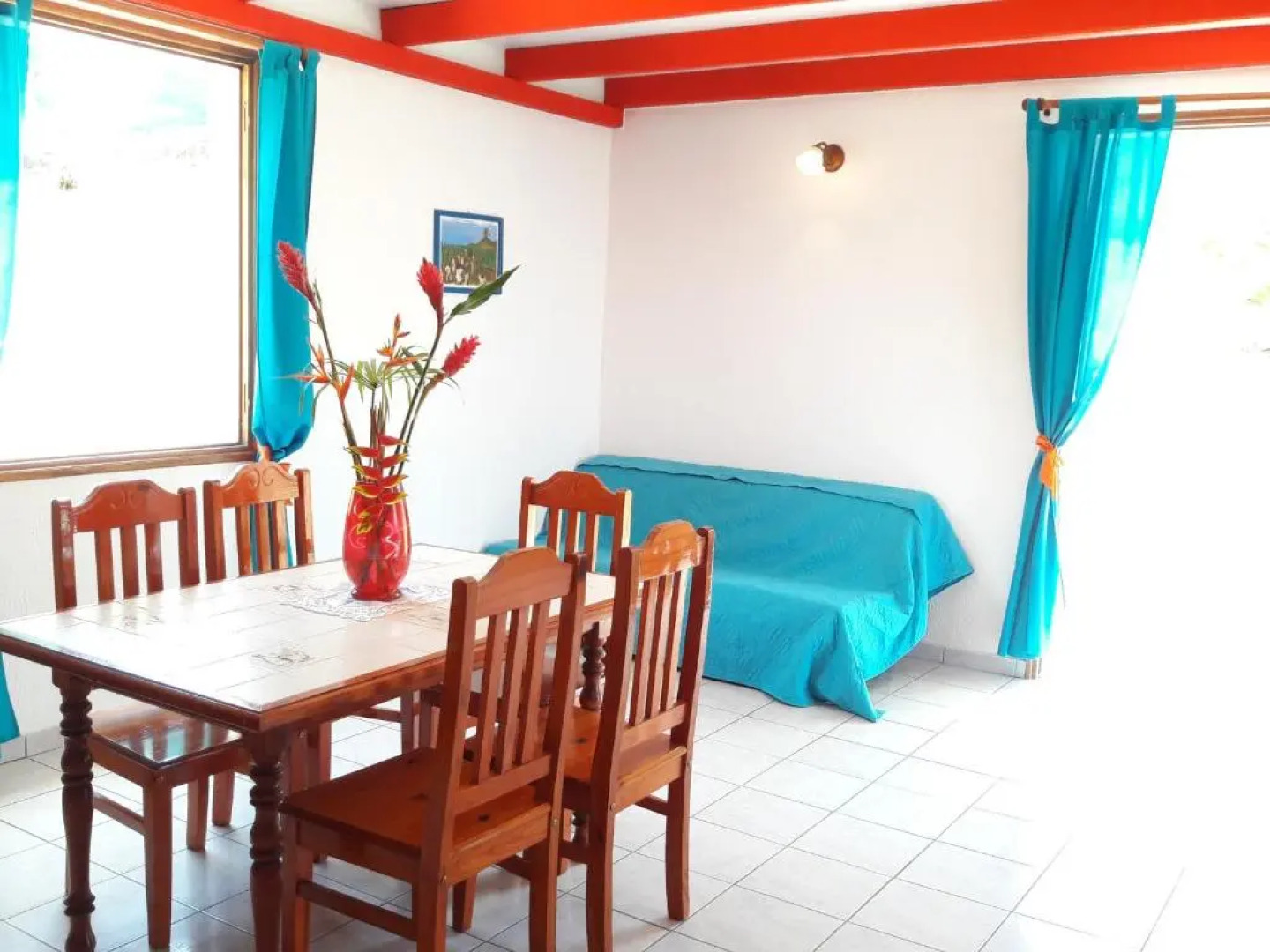 Les Petites Fleurs de Poirier