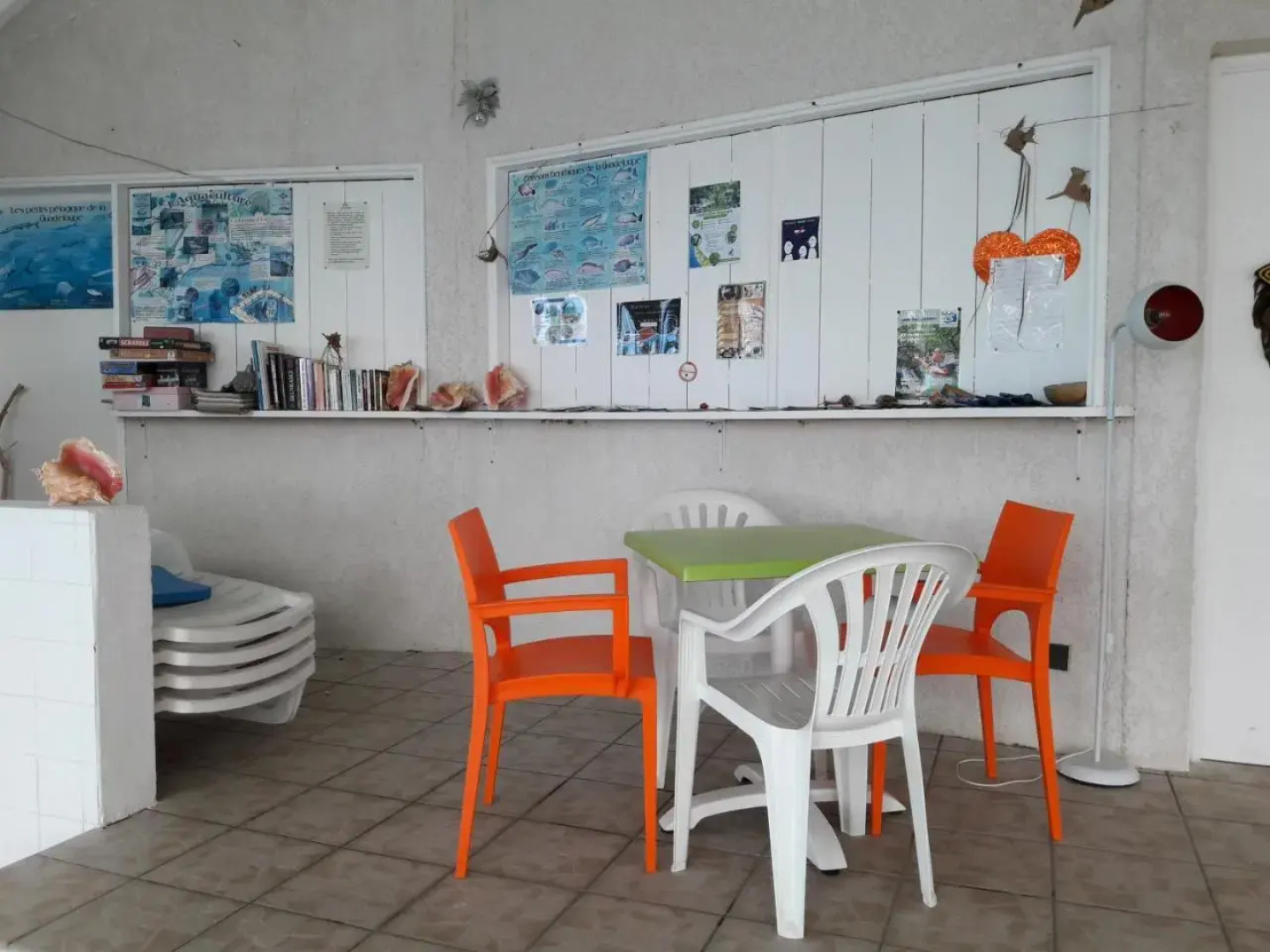 Les Petites Fleurs de Poirier