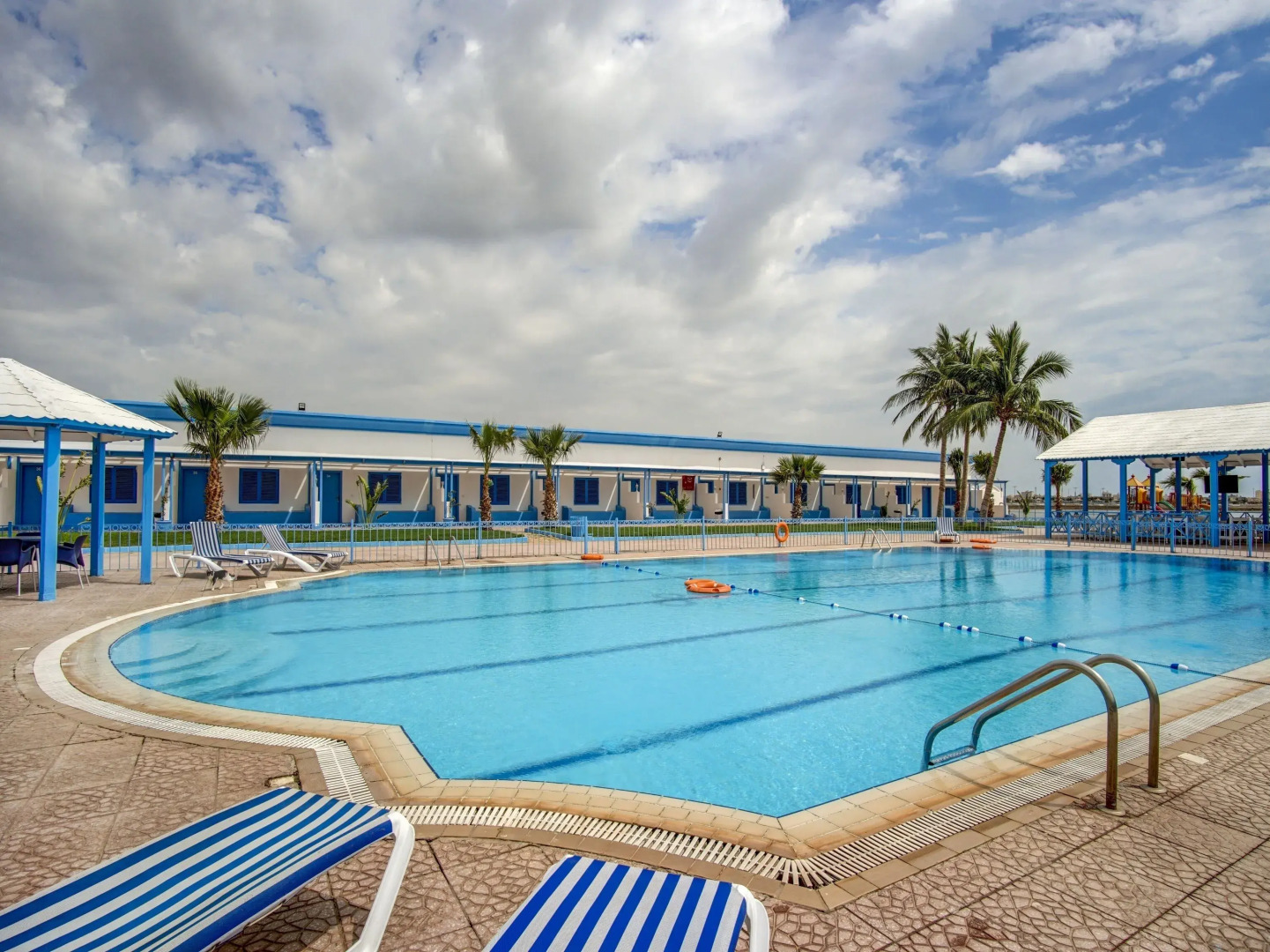 OYO 242 Al Ahlam Resort Al Leith