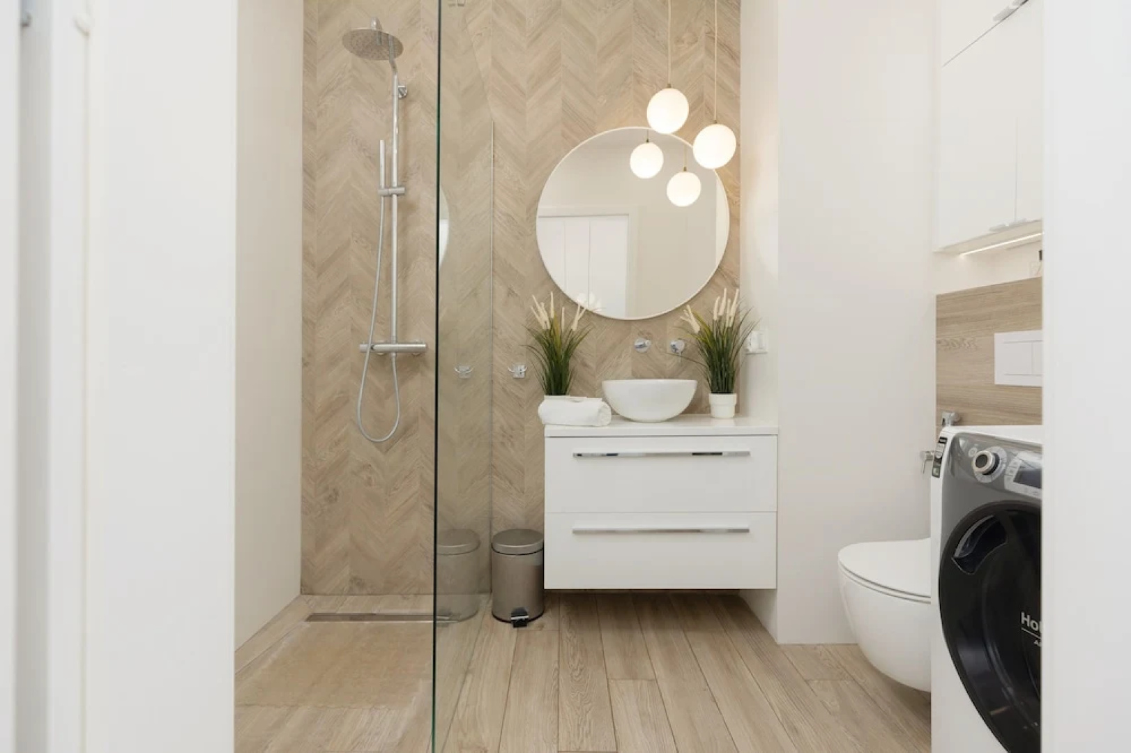Piaseczno Modern Apartment by Renters