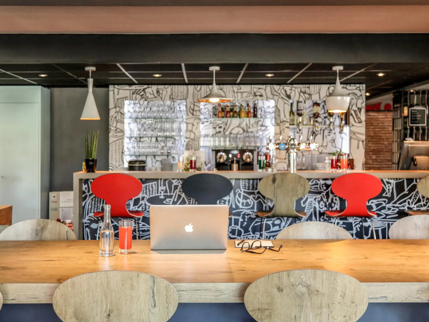 ibis Orange Centre Echangeur A7 A9