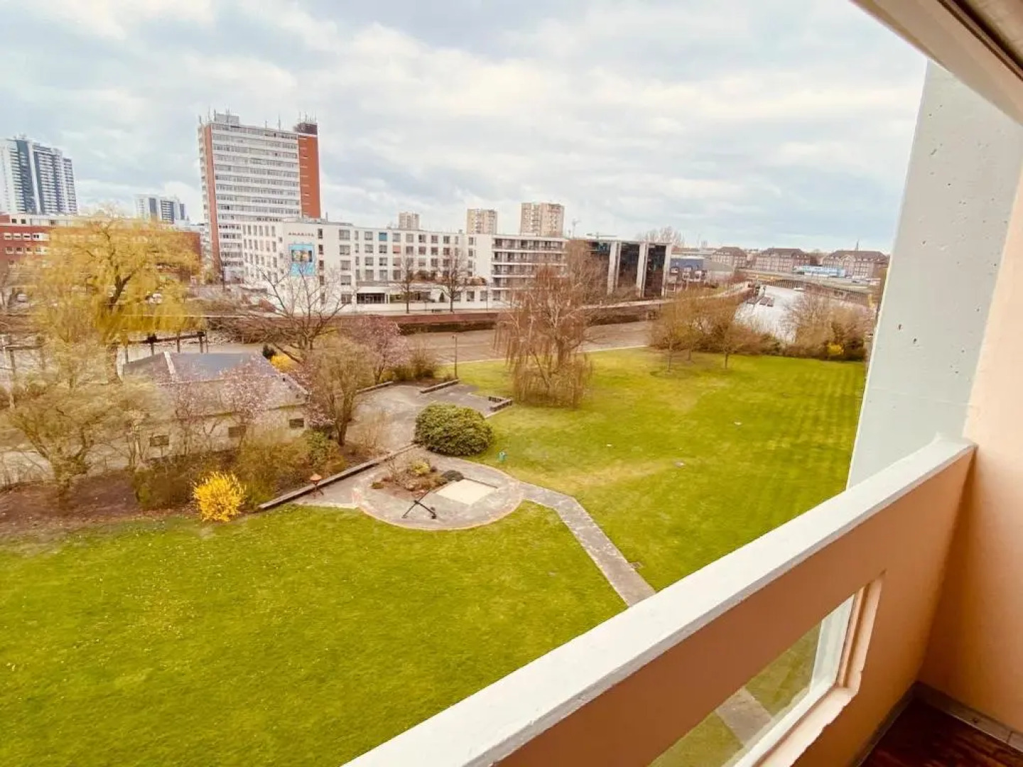 Coast House River Docks