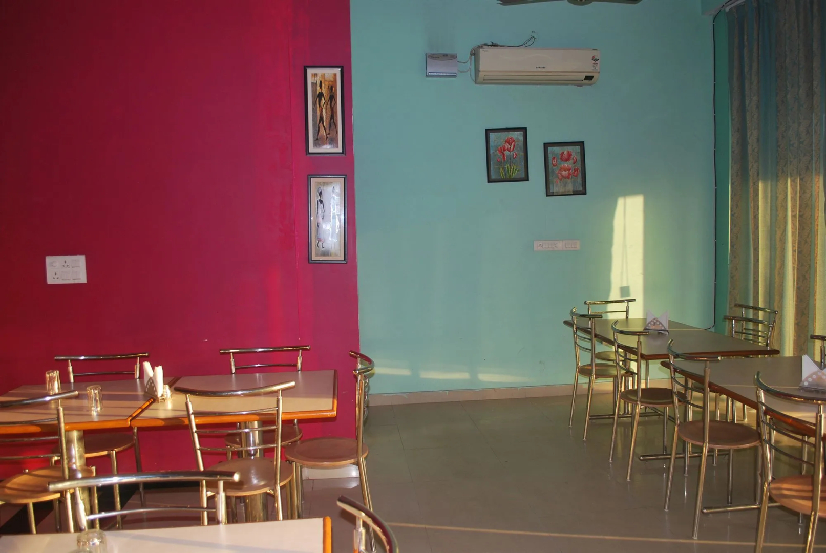 Hotel Mansarovar Palace