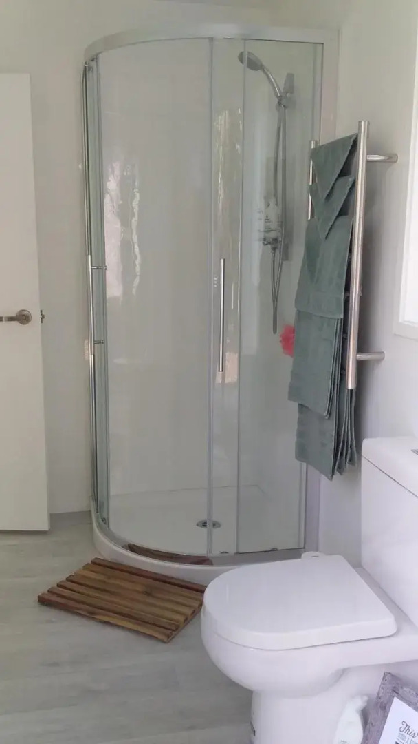 Four Huia (Adults Only)