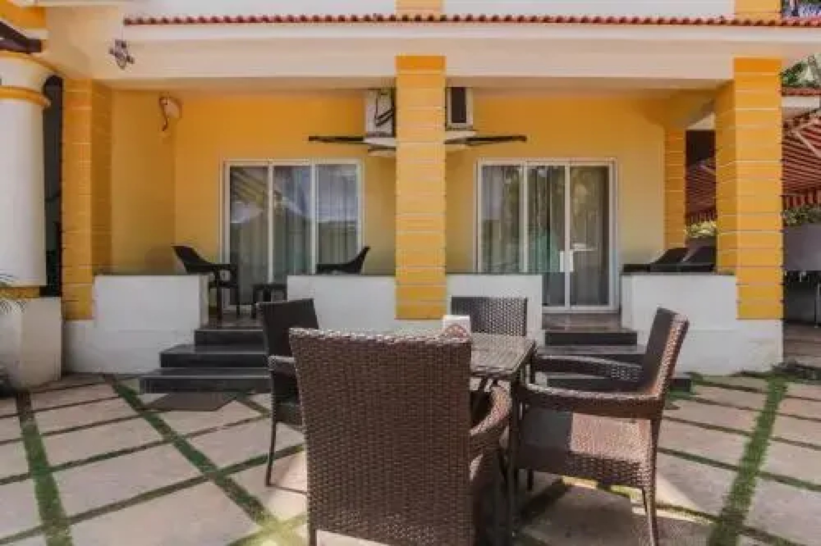 Royale Nirvana Resort