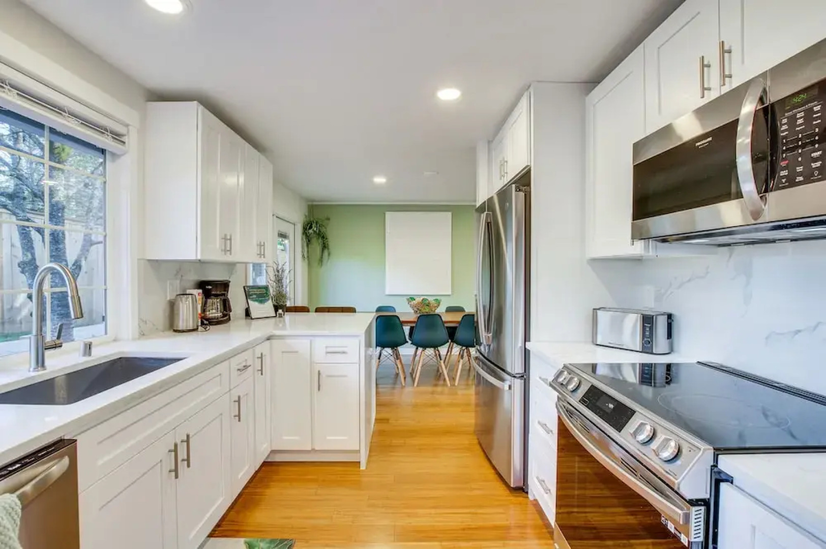 Modern Kirkland Home w/ Sauna & Outdoor Fireplace