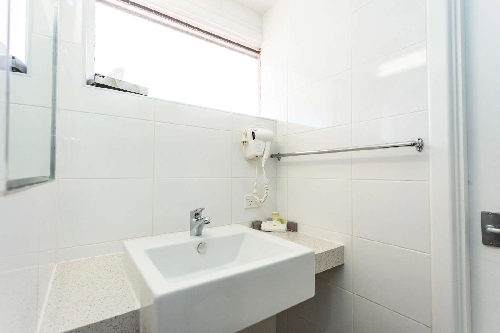 Country Comfort Amity Motel