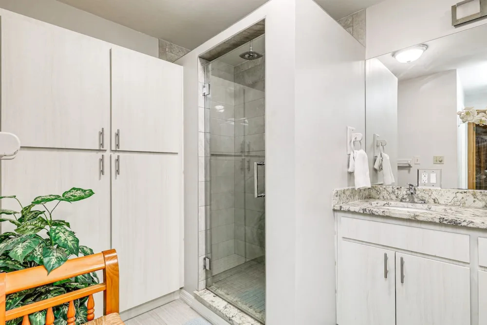 Spacious Brandon Home: 10 Mi to Downtown Tampa!