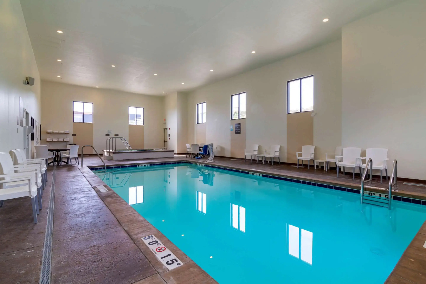 Comfort Inn & Suites Mandan - Bismarck