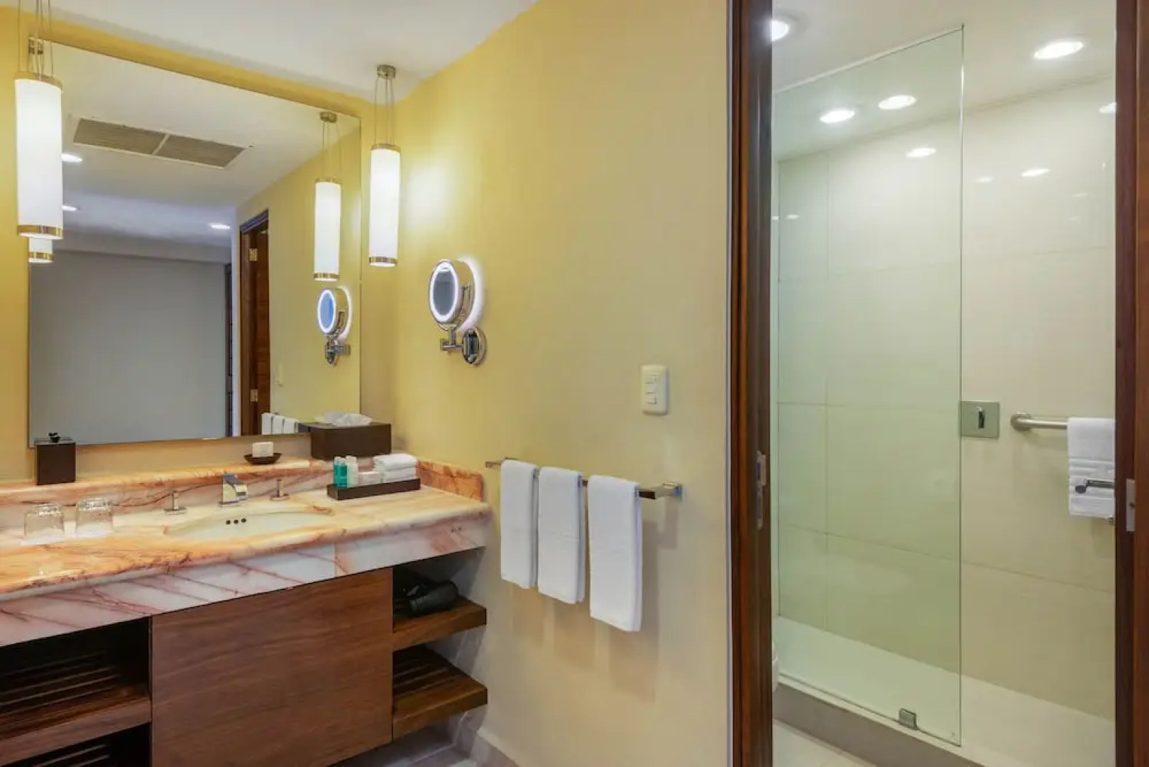 Wyndham Grand Cancun All Inclusive Resort & Villas