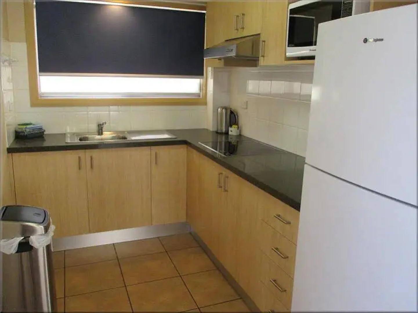 Lorikeet Boutique Escape