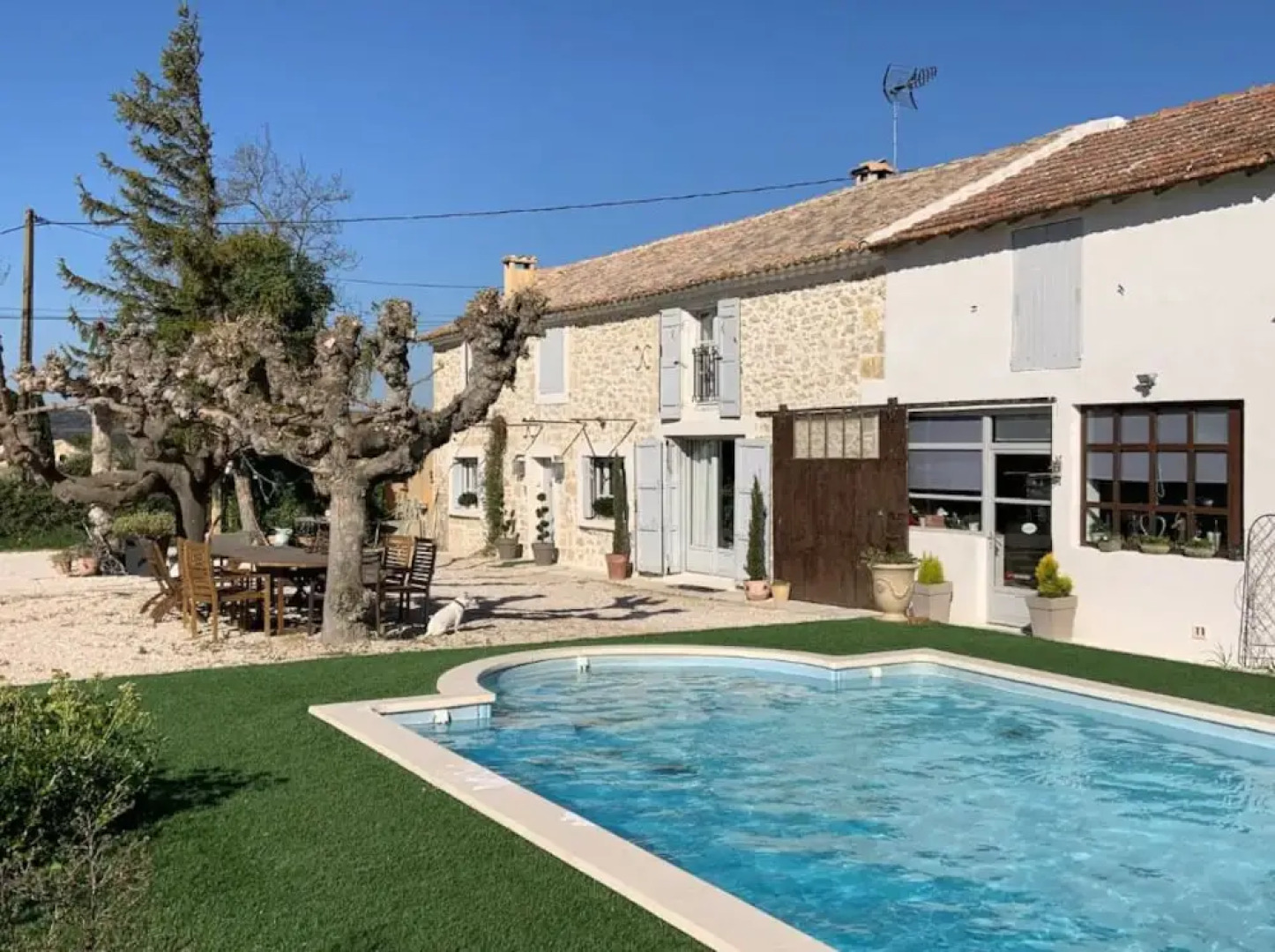 Appt 2 pieces dans Mas provençal