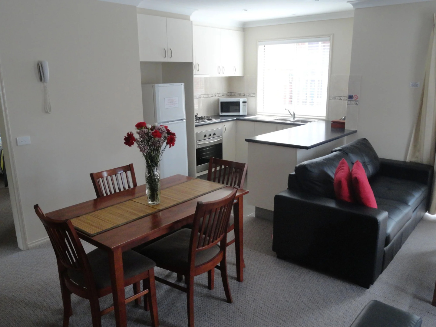 Victoria Lodge Motor Inn And Apartments