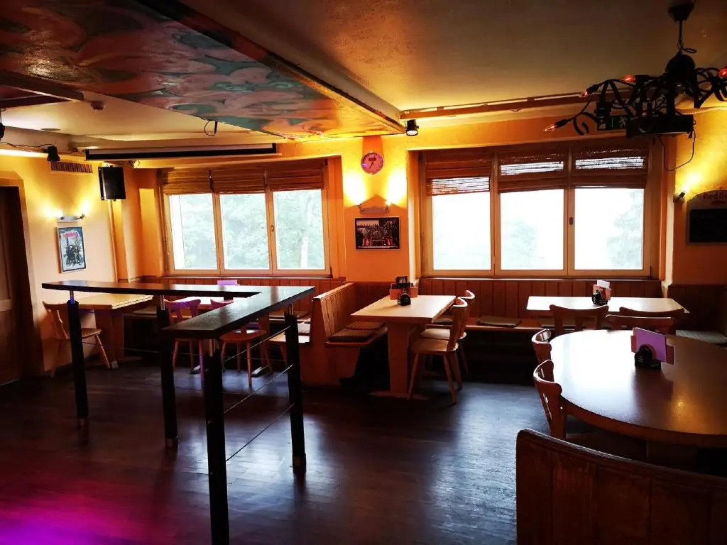 Adrenalin Backpackers Hostel