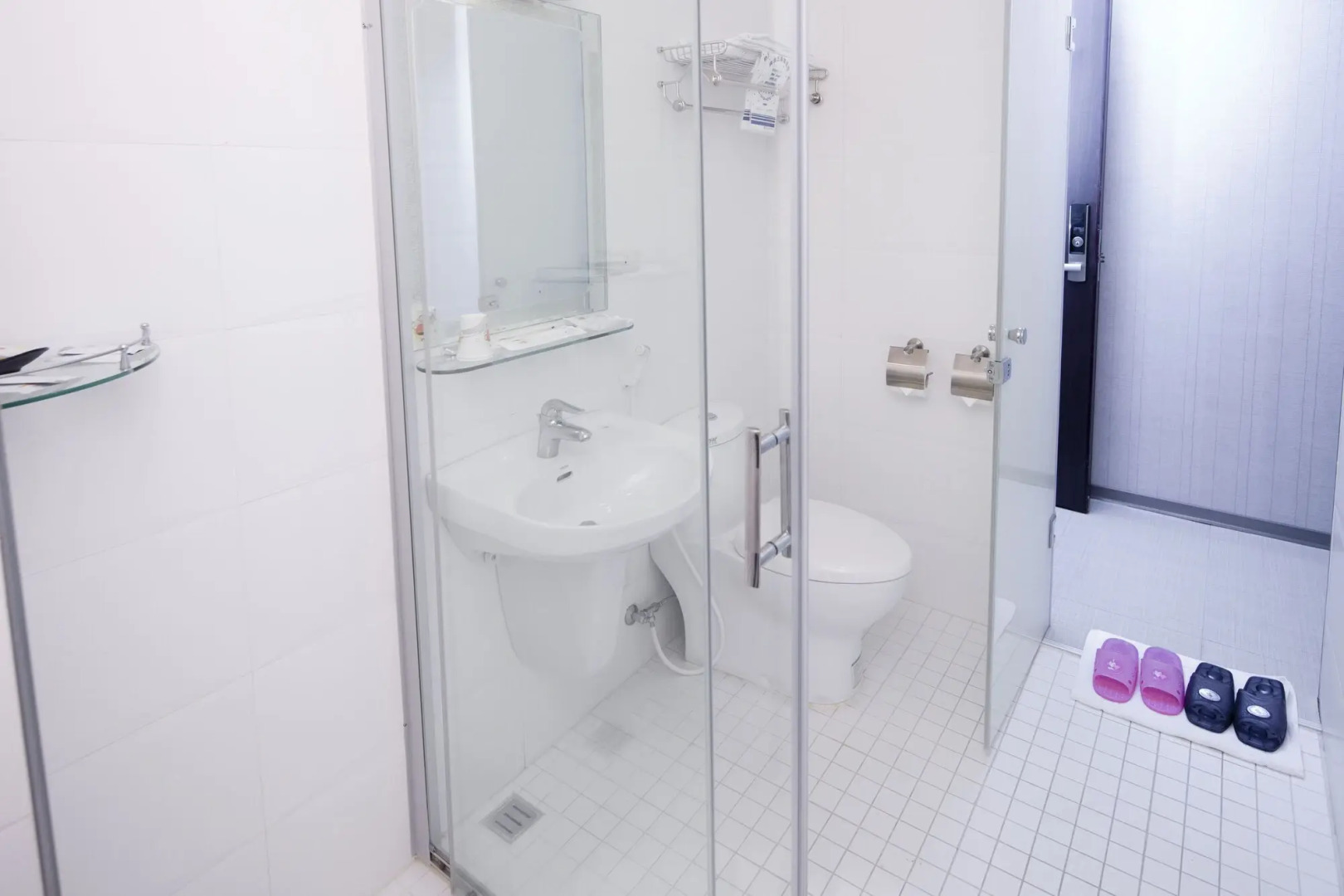 Just Enjoy Business Hotel