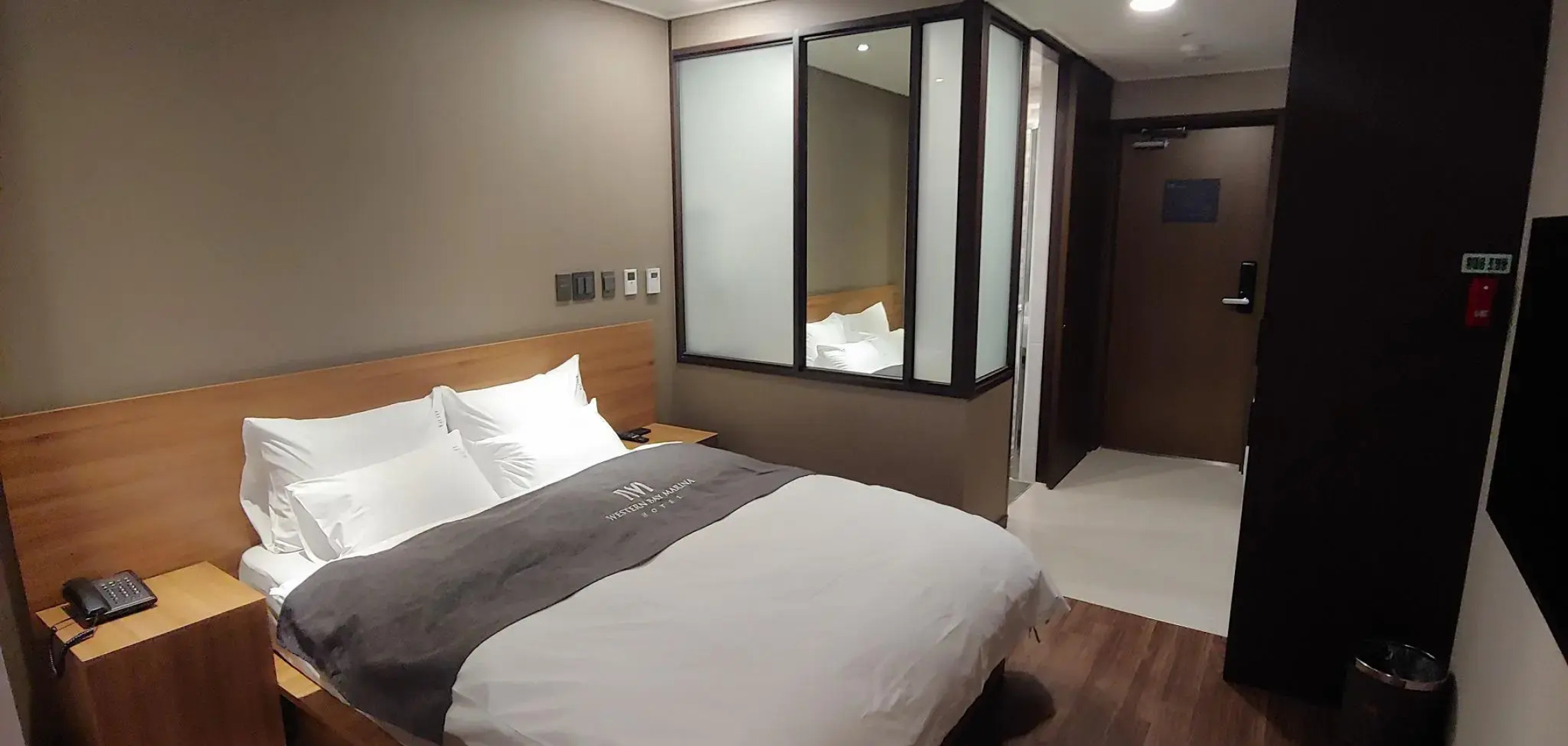 Western Bay Marina Hotel