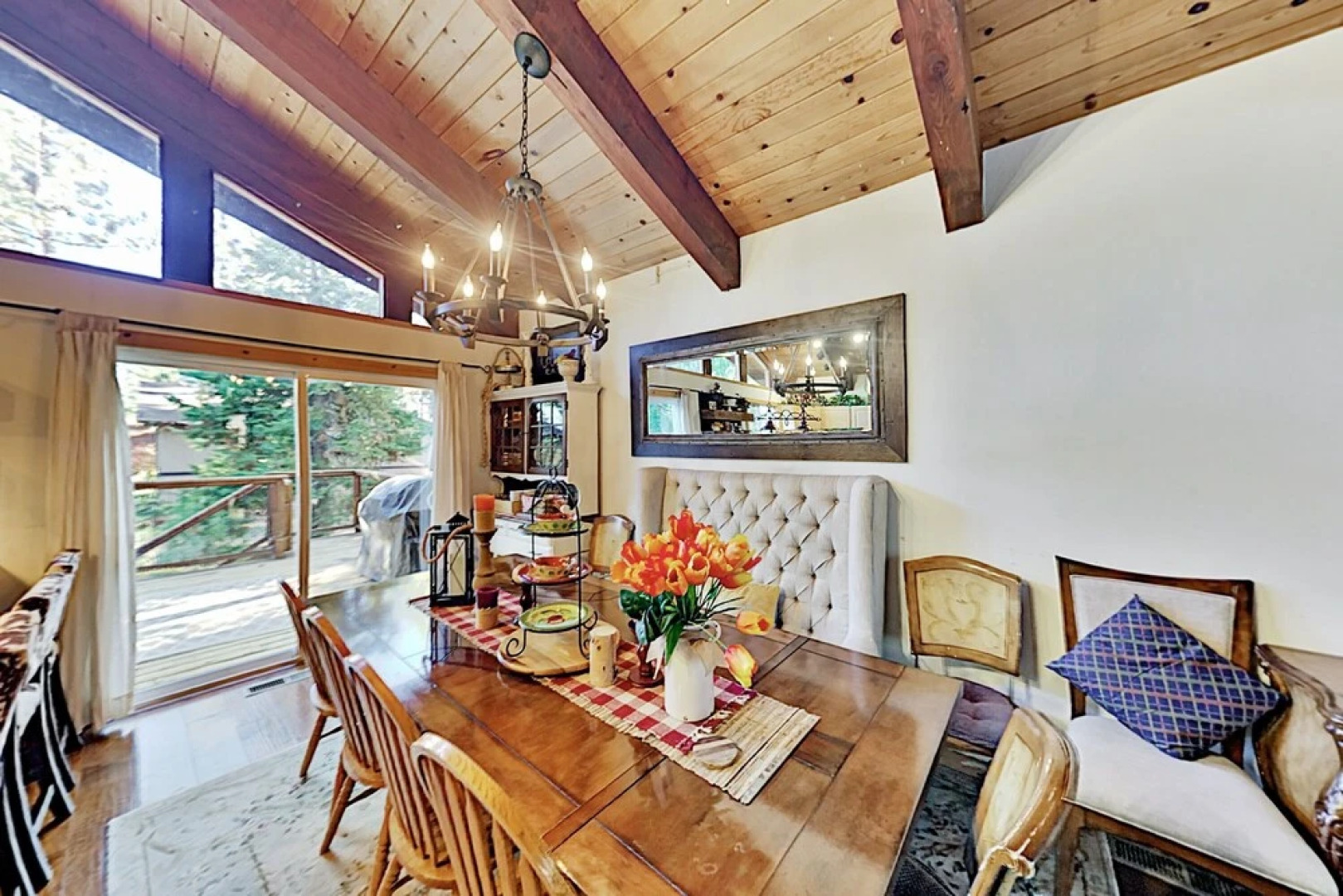 New Listing! Large Near Lake Tahoe & Beach 5 Bedroom Home