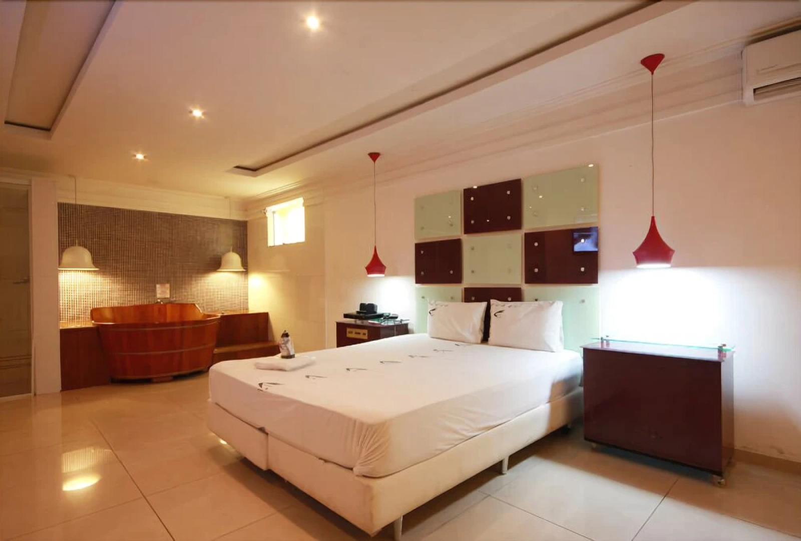 Illusion Motel - Adults Only