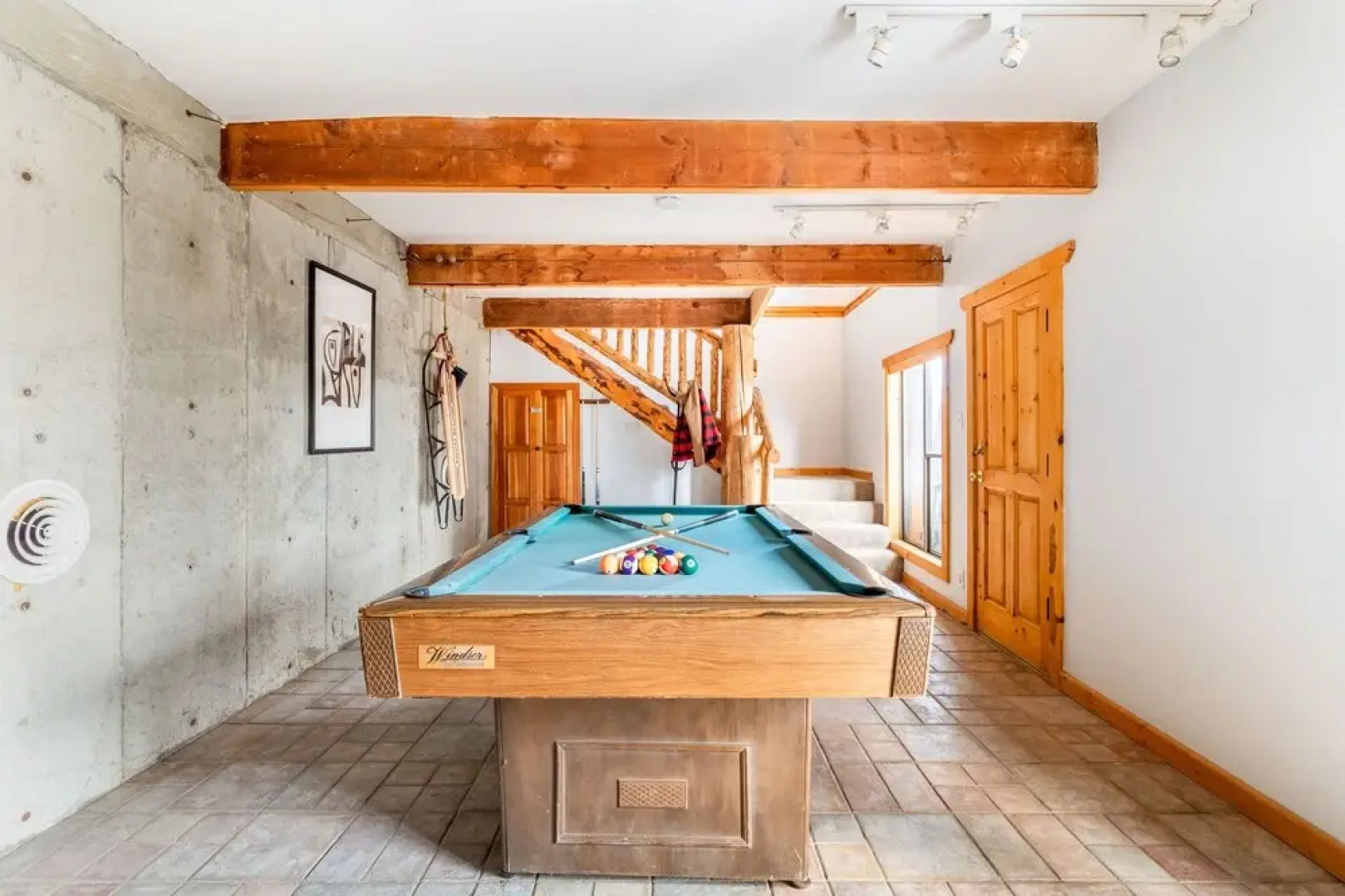 Treetop by AvantStay Rustic Secluded Cabin w Views in Summit Park