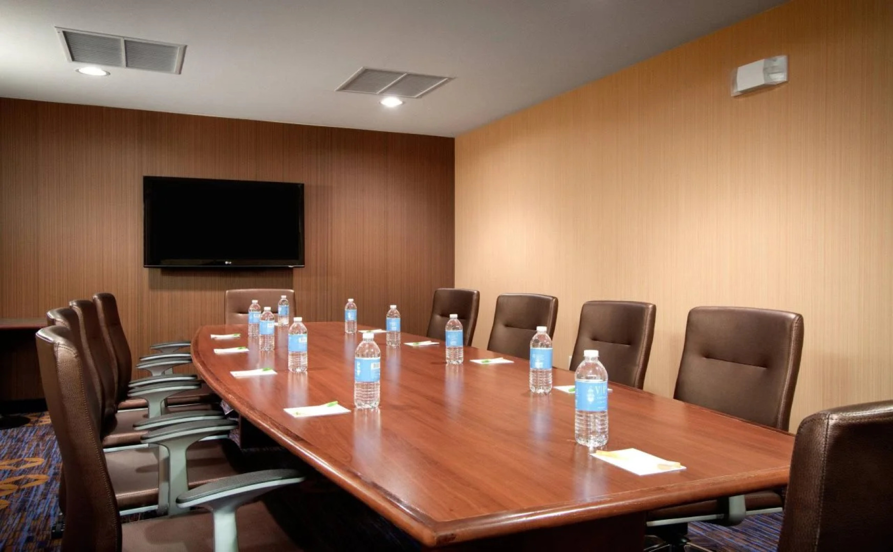 Courtyard by Marriott West Orange