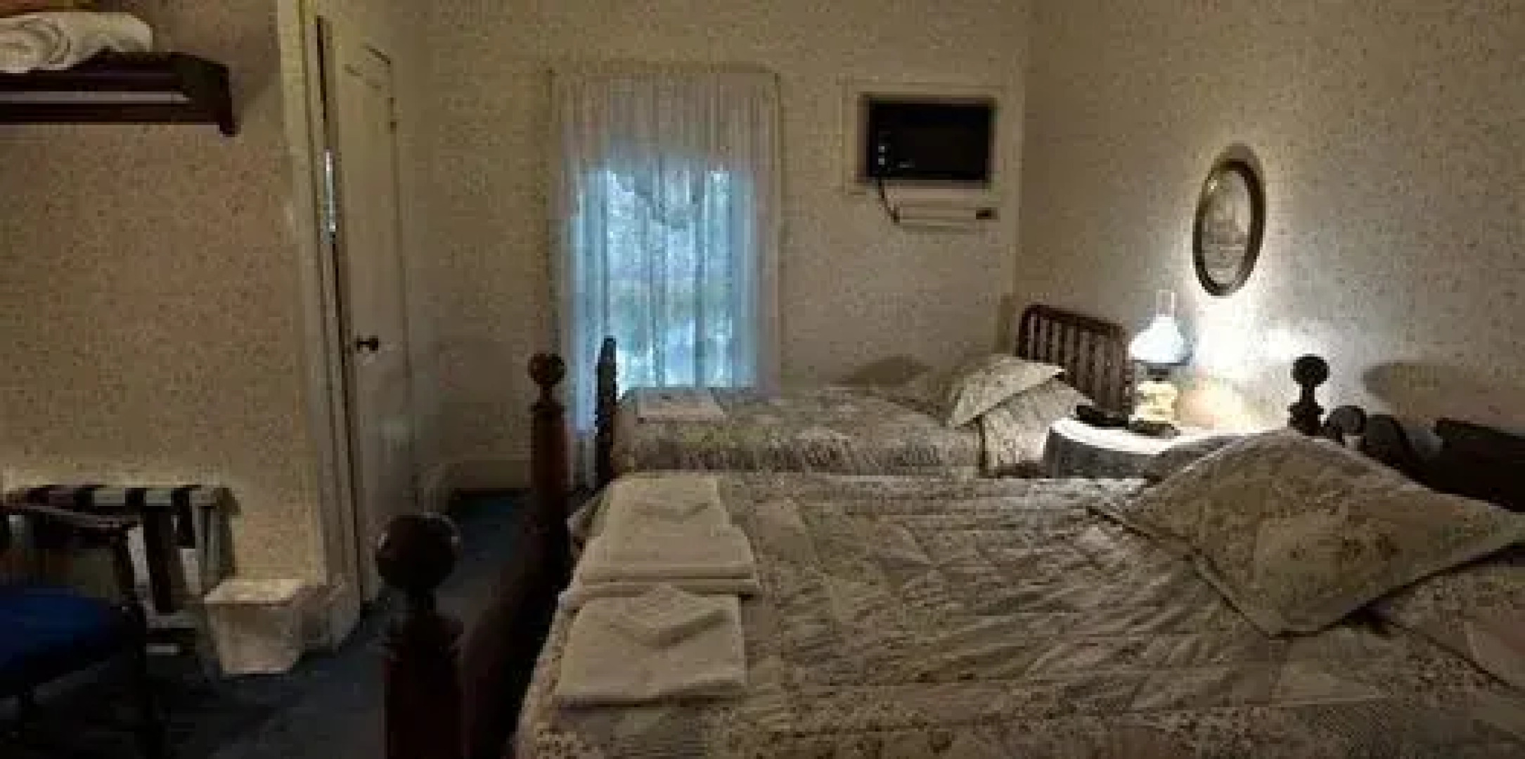 Riverside: The Inn at Cambridge Springs