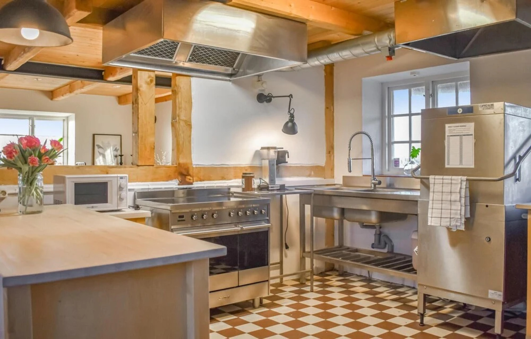 Amazing Home in Staffanstorp With Wifi and 8 Bedrooms